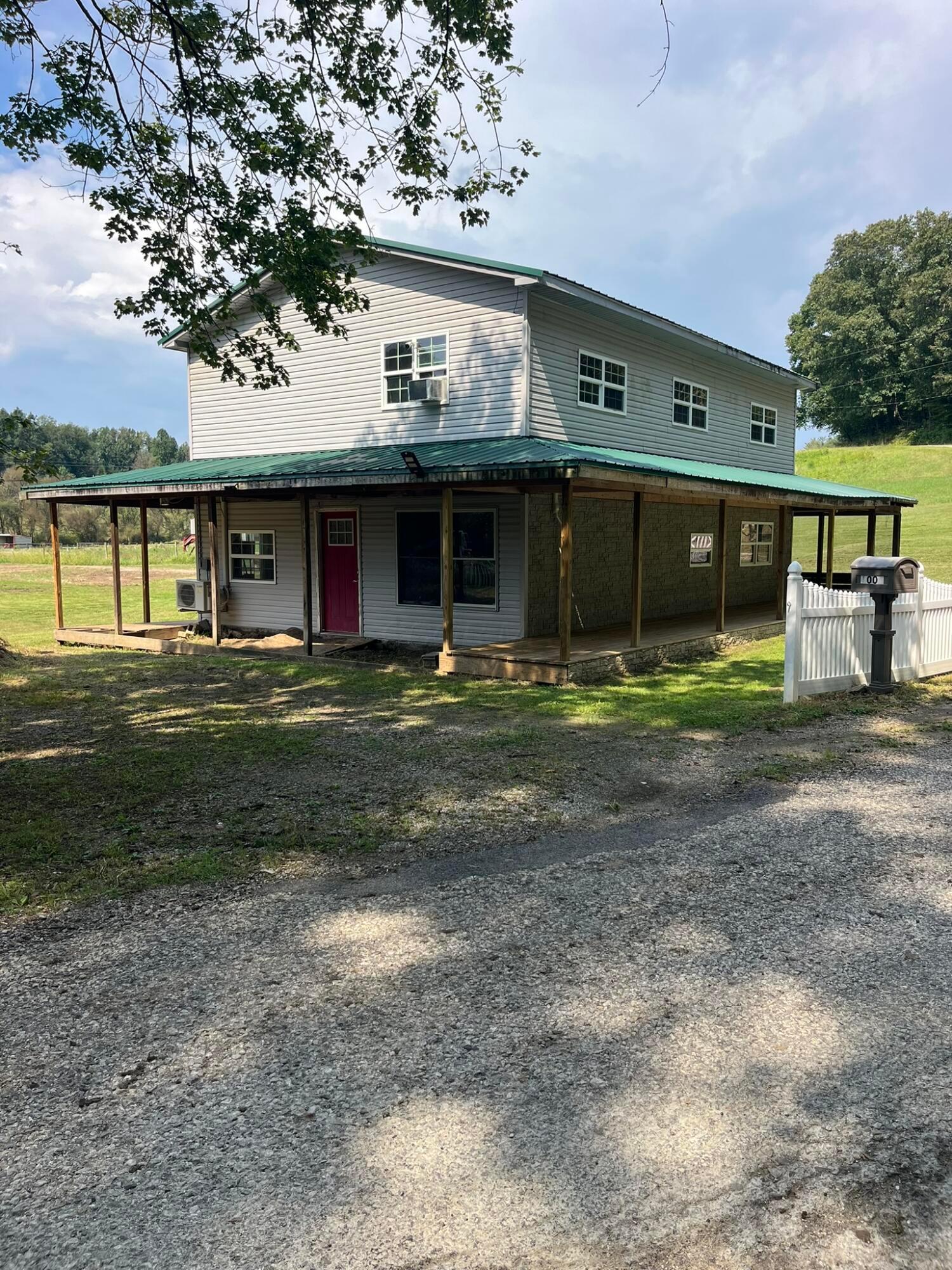 1005 Pearl Wood Road Property Photo 1
