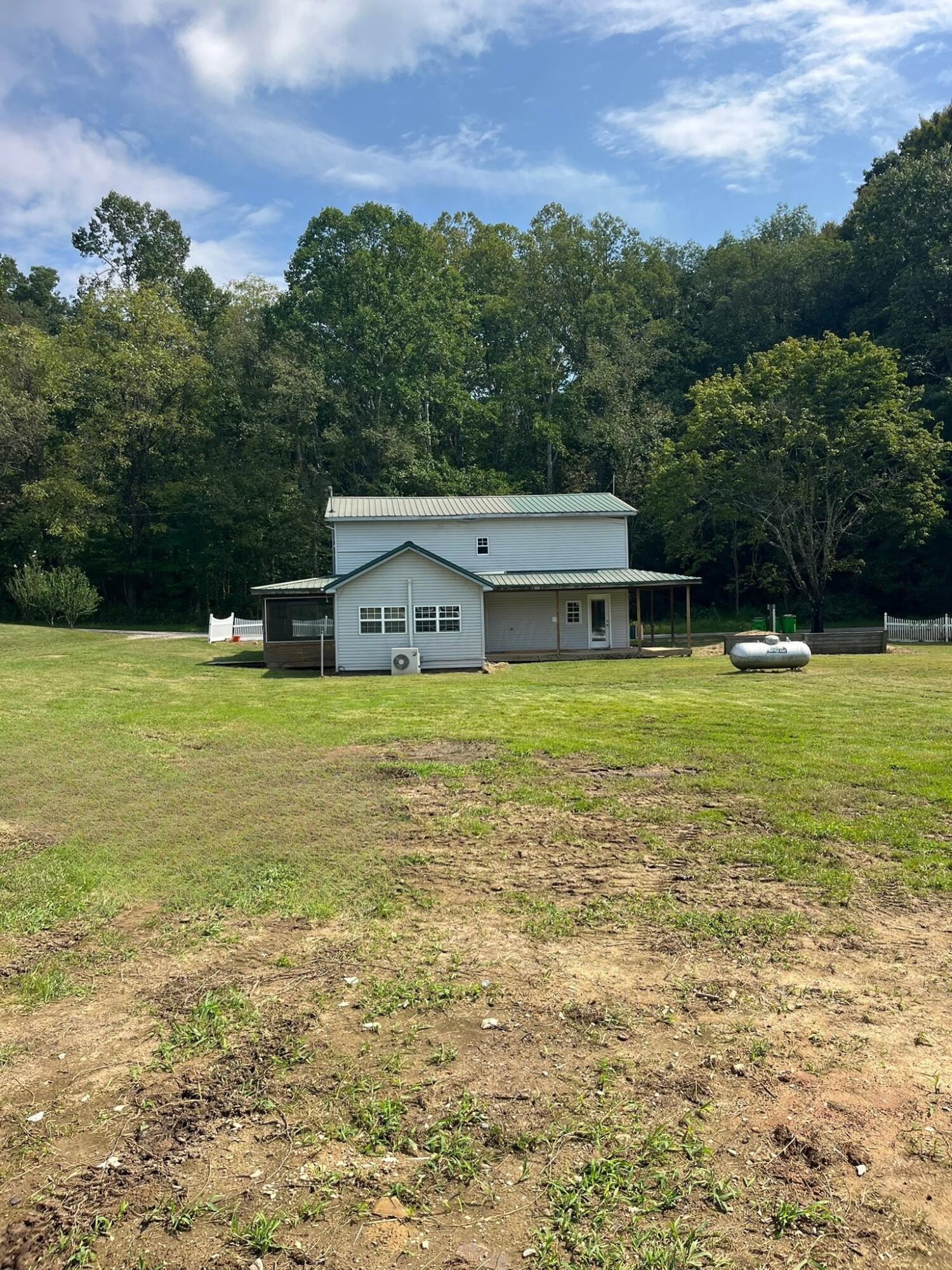 1005 Pearl Wood Road Property Photo 5