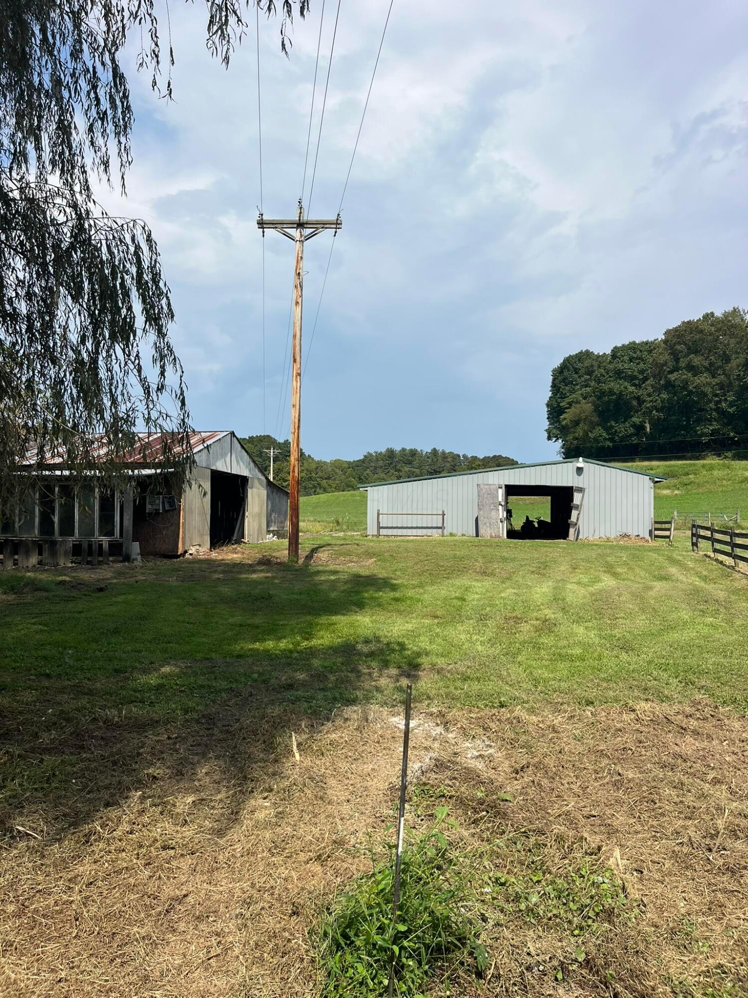 1005 Pearl Wood Road Property Photo 11
