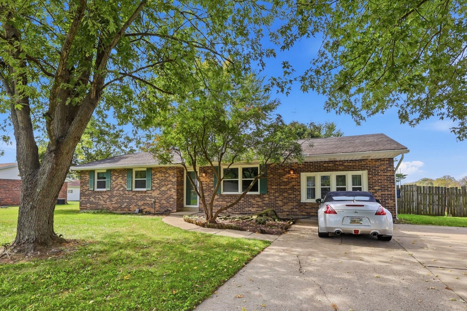 247 West Drive Property Photo 1