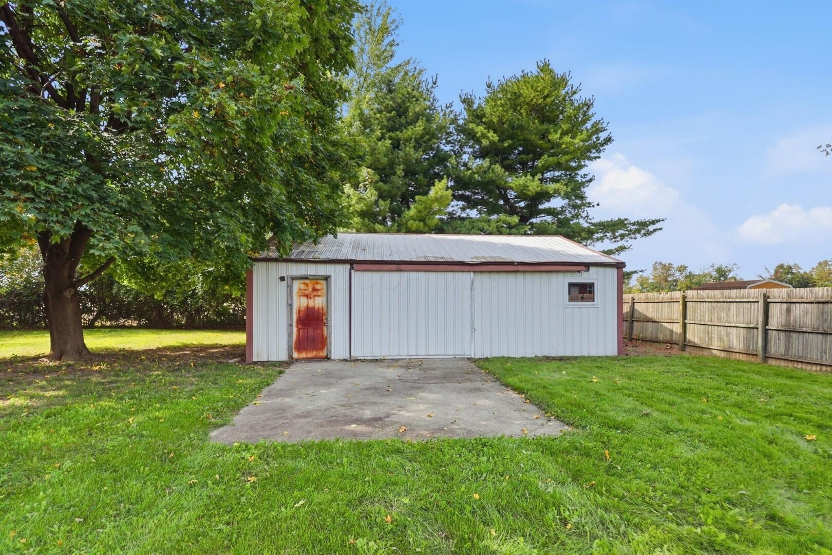 247 West Drive Property Photo 34