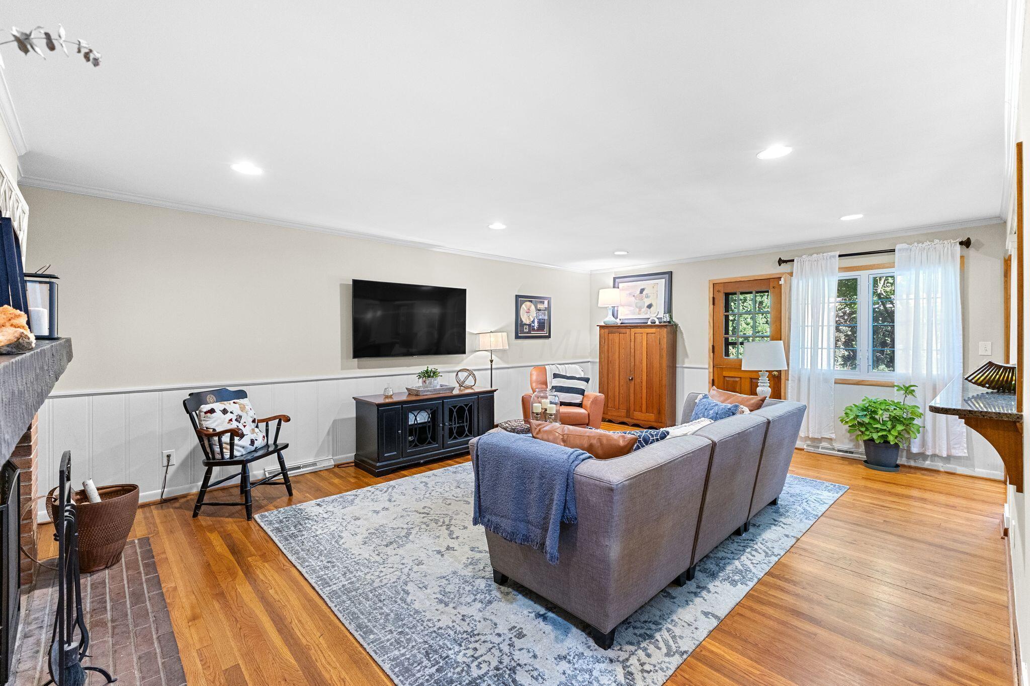 630 Seabury Drive Property Photo 10