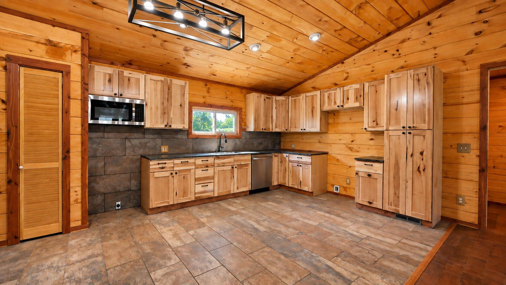 299 Spring Street Property Photo 5