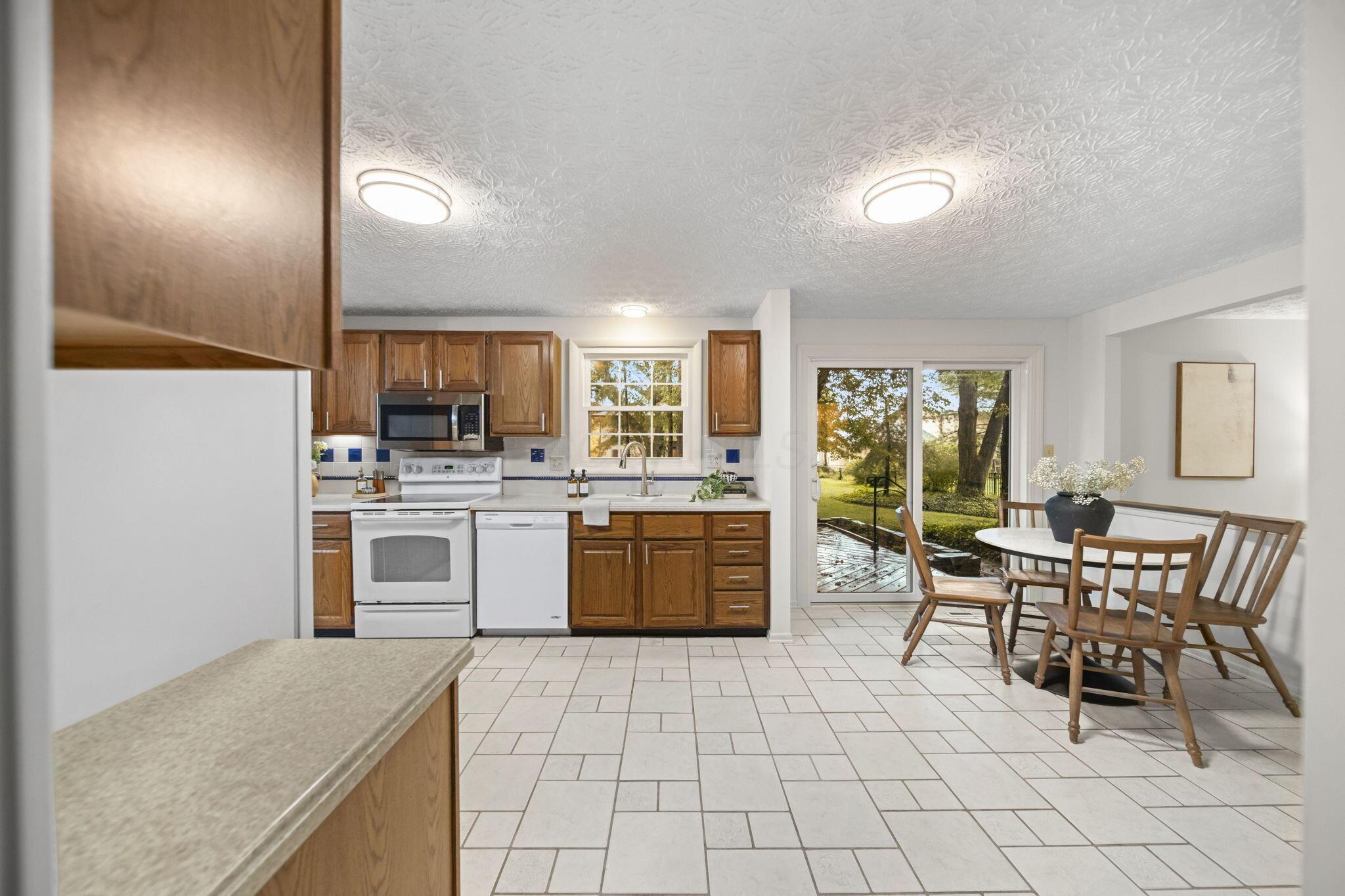 84 Belpre Place W Property Photo 8