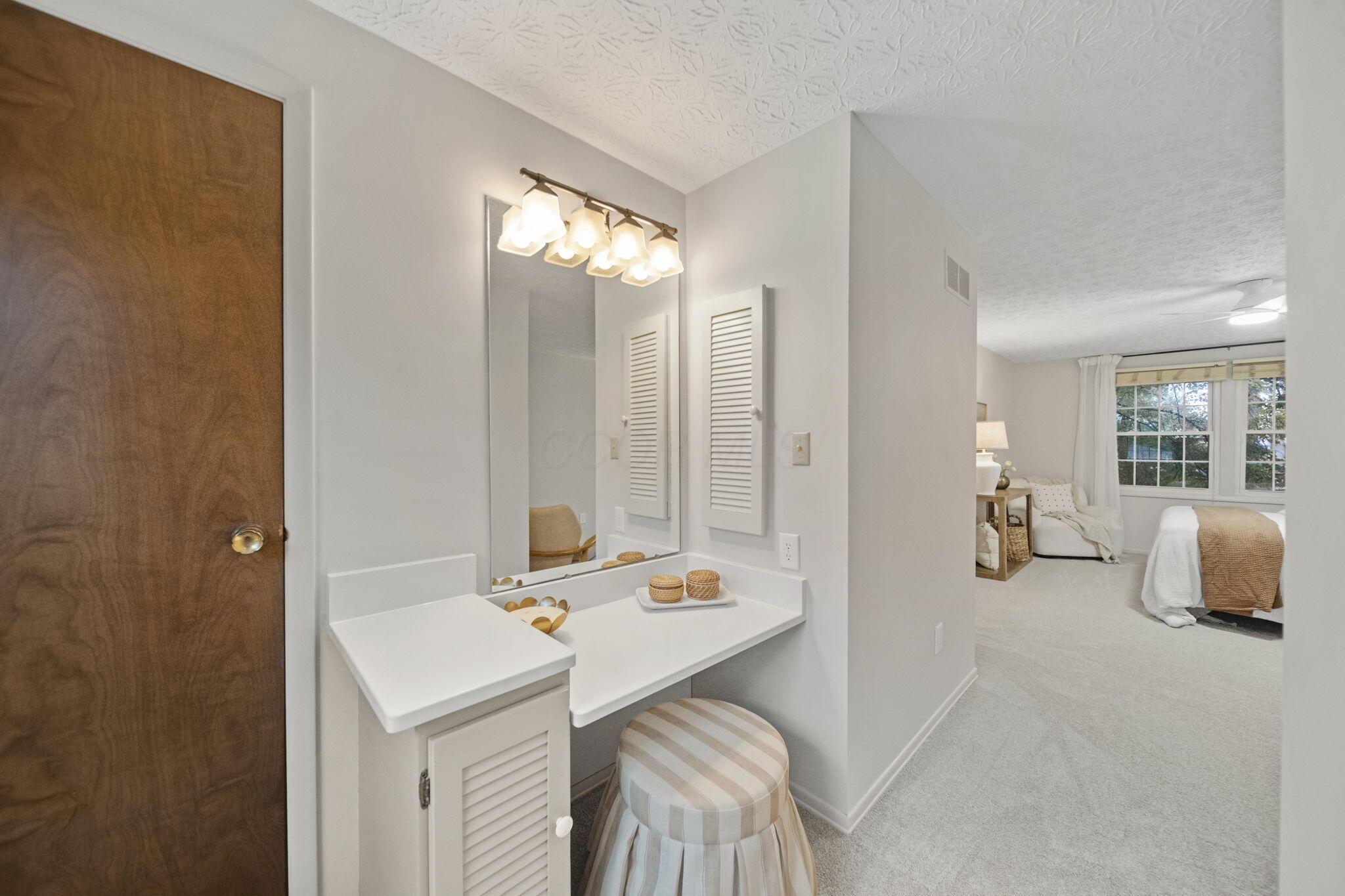 84 Belpre Place W Property Photo 22