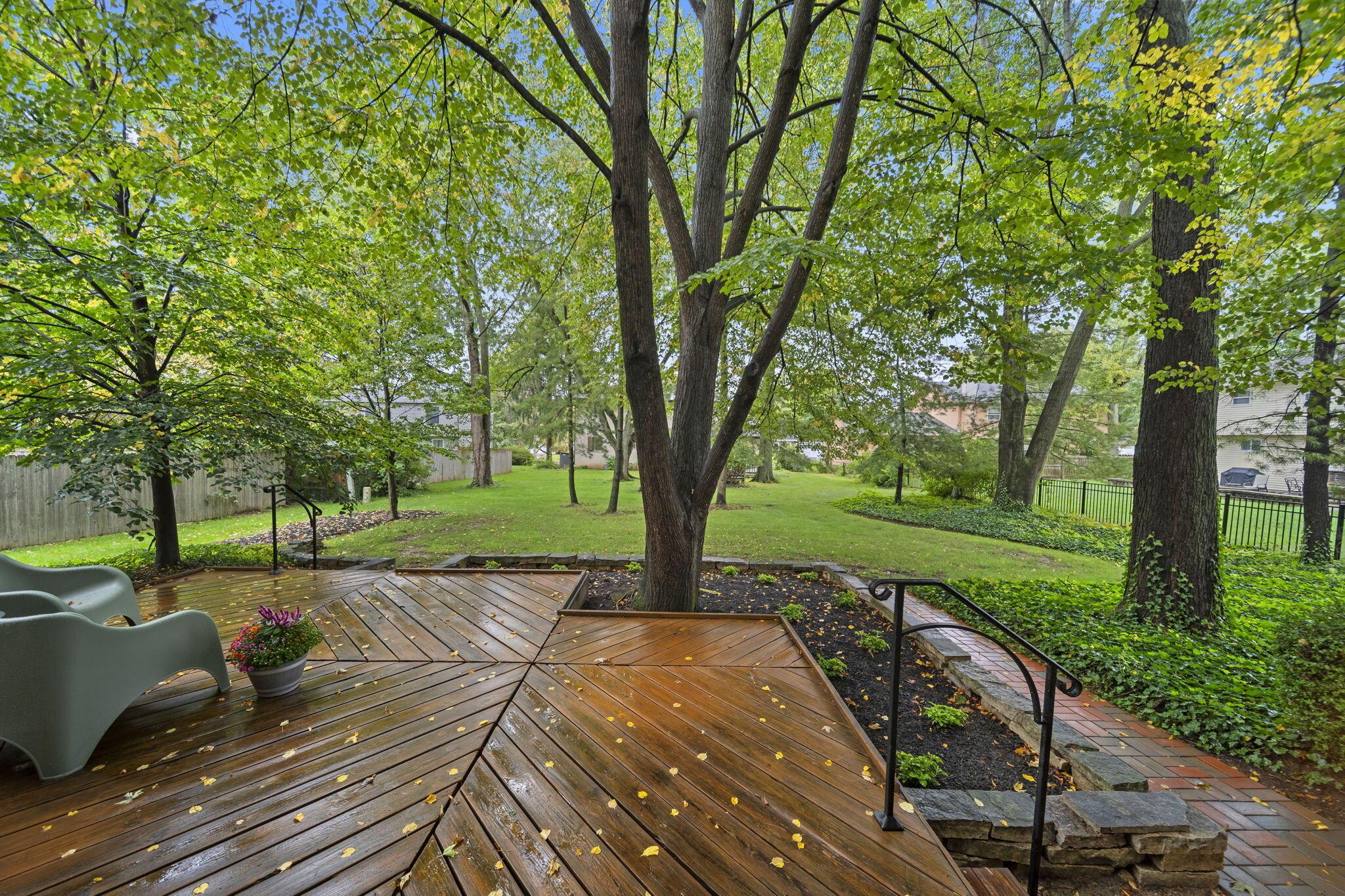 84 Belpre Place W Property Photo 37