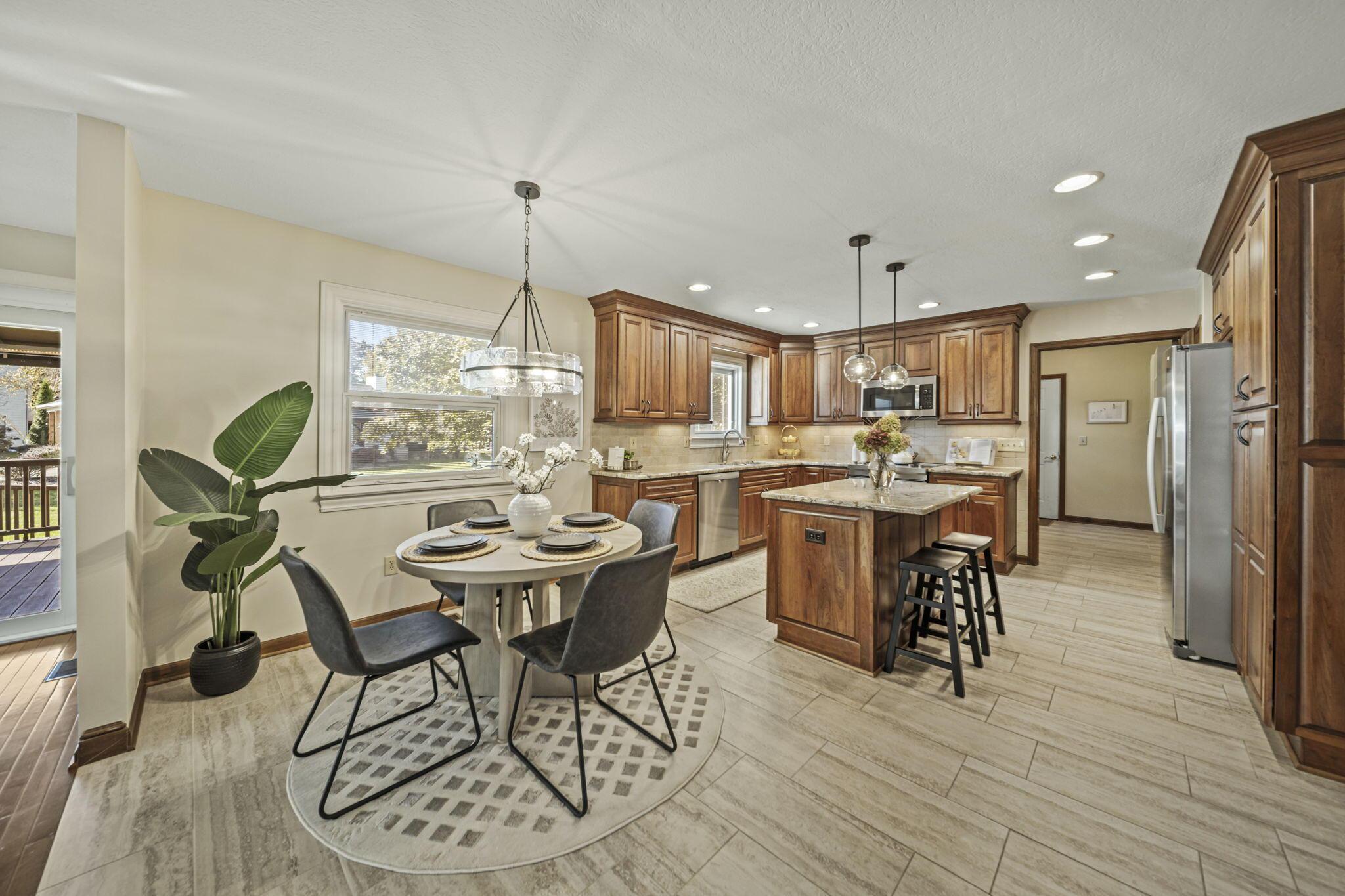 6137 Holywell Drive Property Photo 16