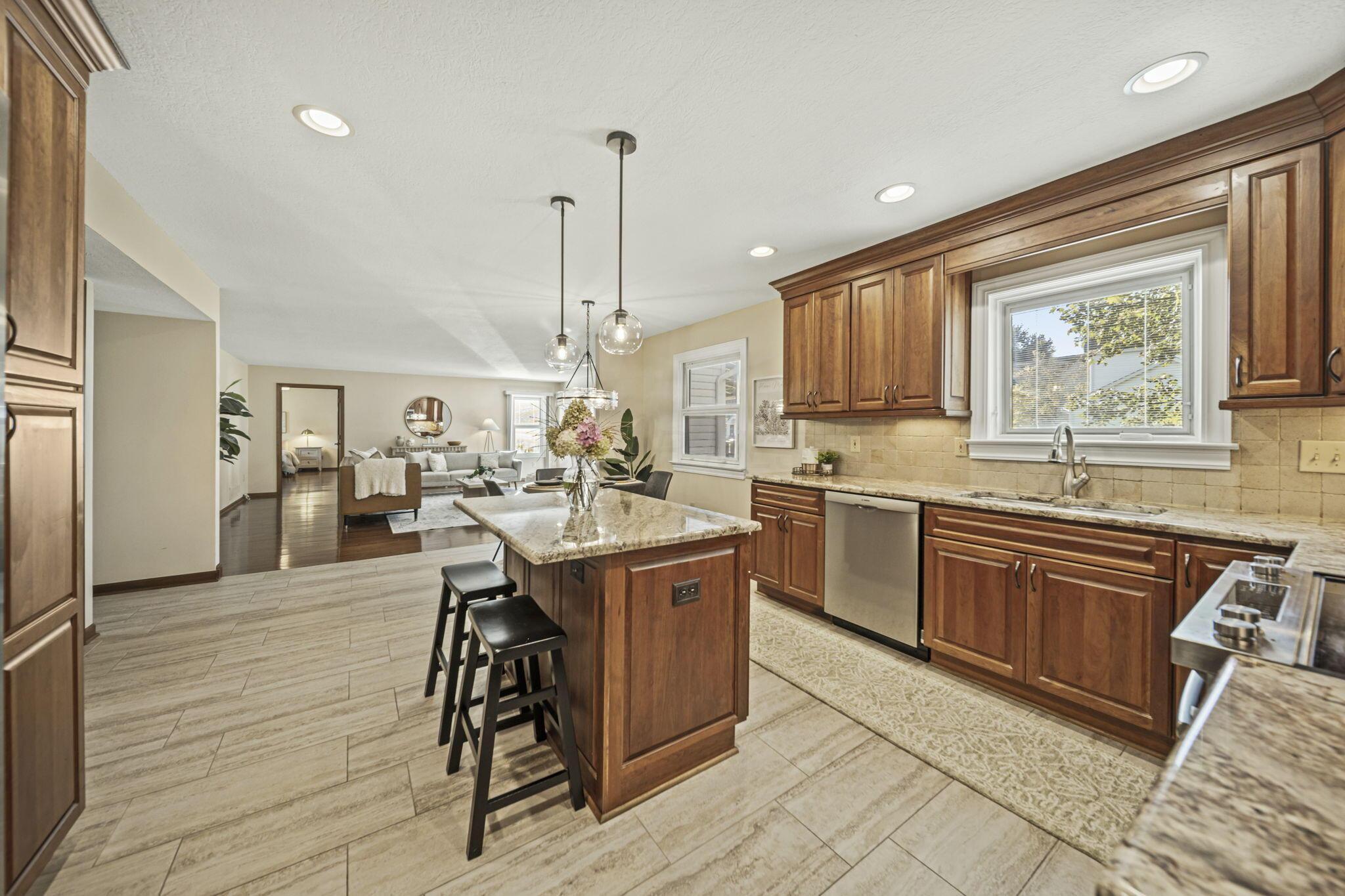 6137 Holywell Drive Property Photo 21