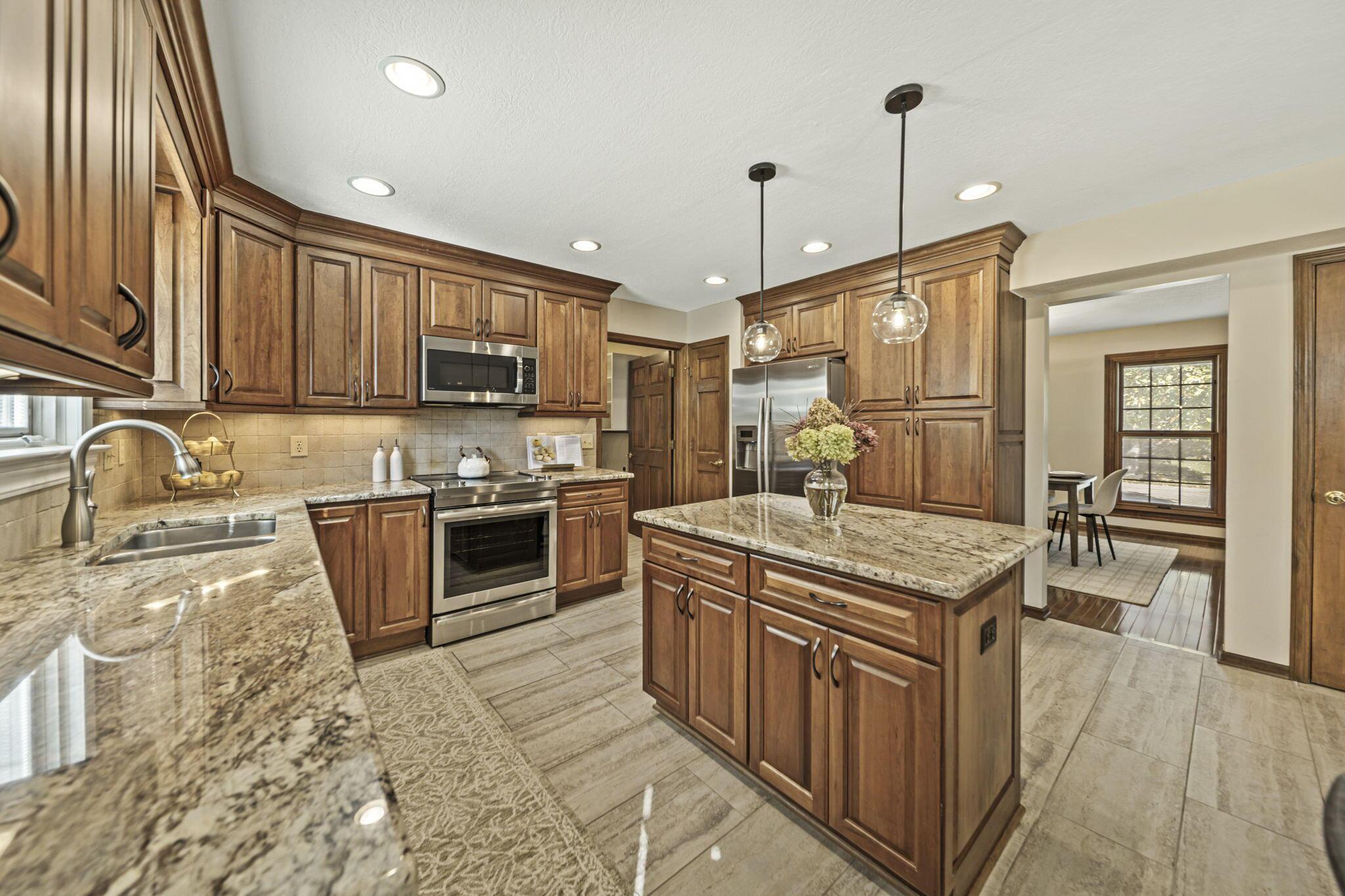 6137 Holywell Drive Property Photo 29
