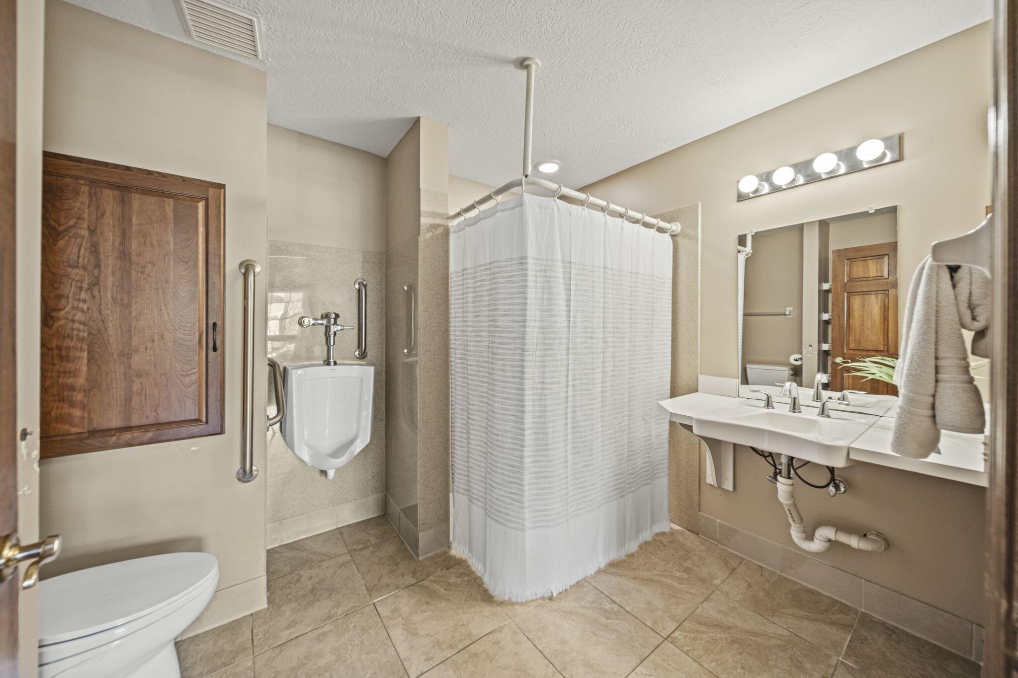 6137 Holywell Drive Property Photo 43
