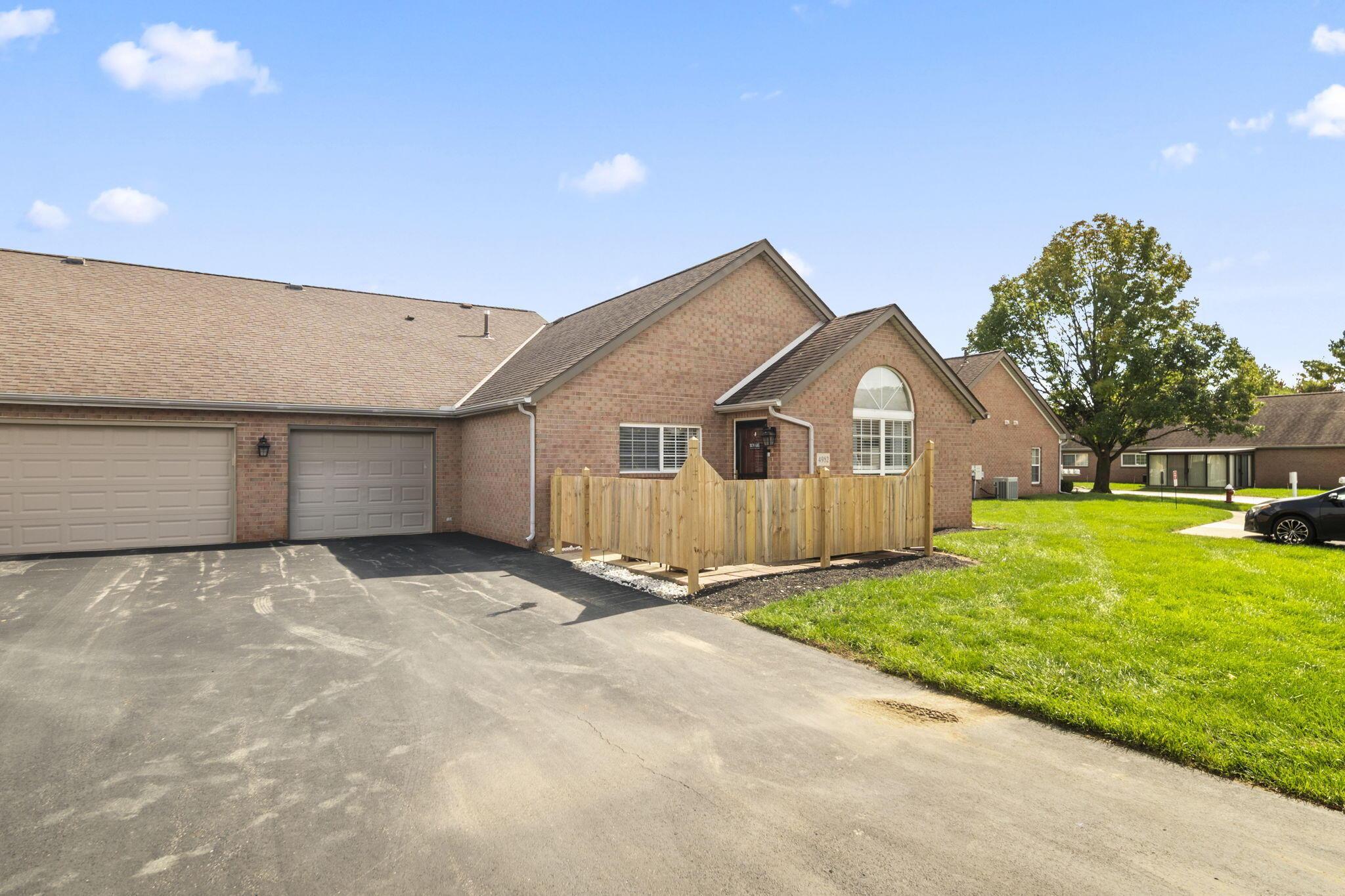 4982 Meadow Run Drive Property Photo 1