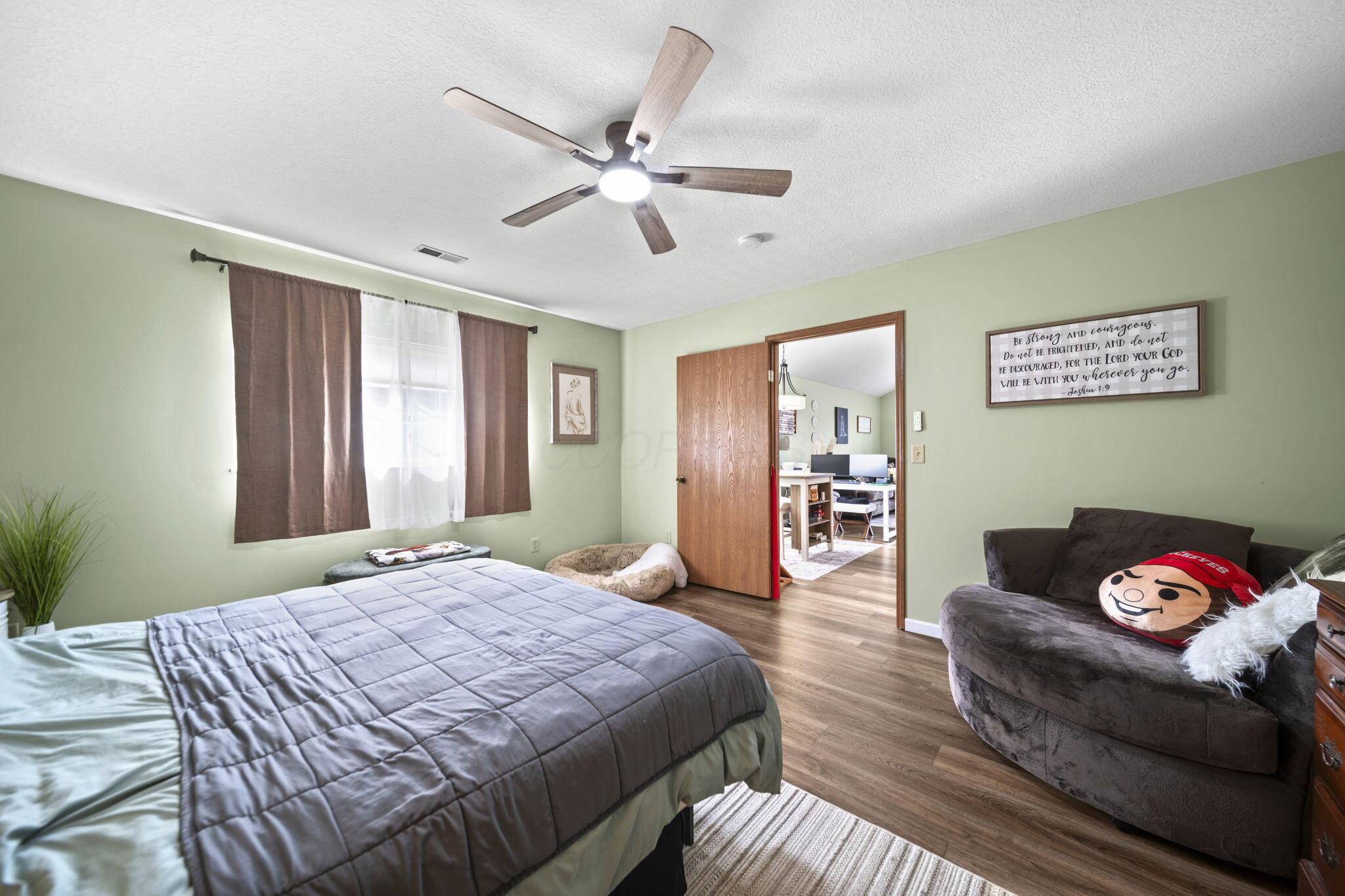 4982 Meadow Run Drive Property Photo 19