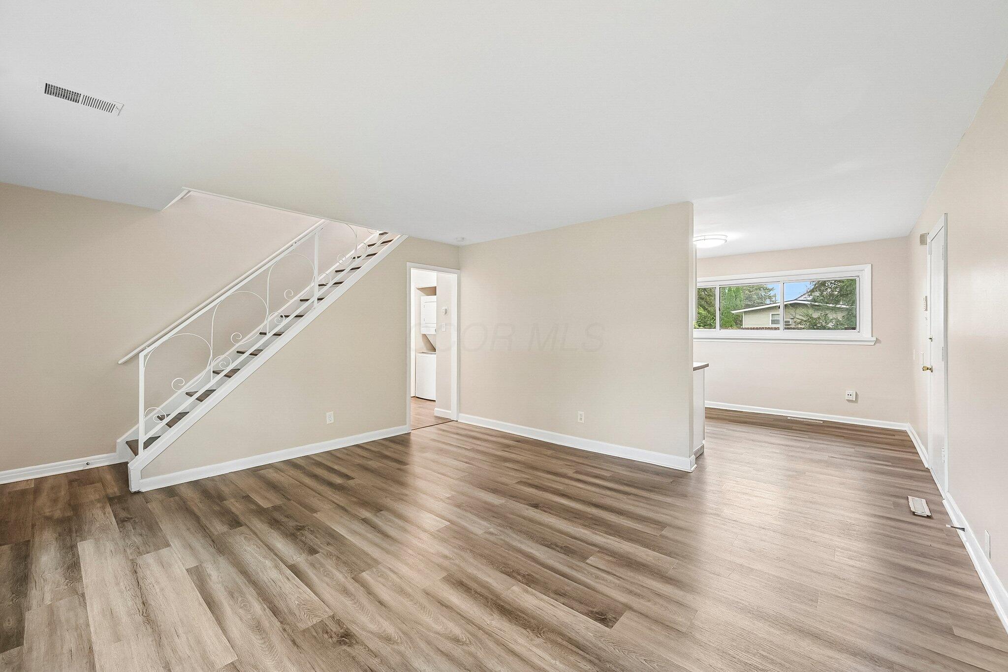 4666 Janis Drive Property Photo 6