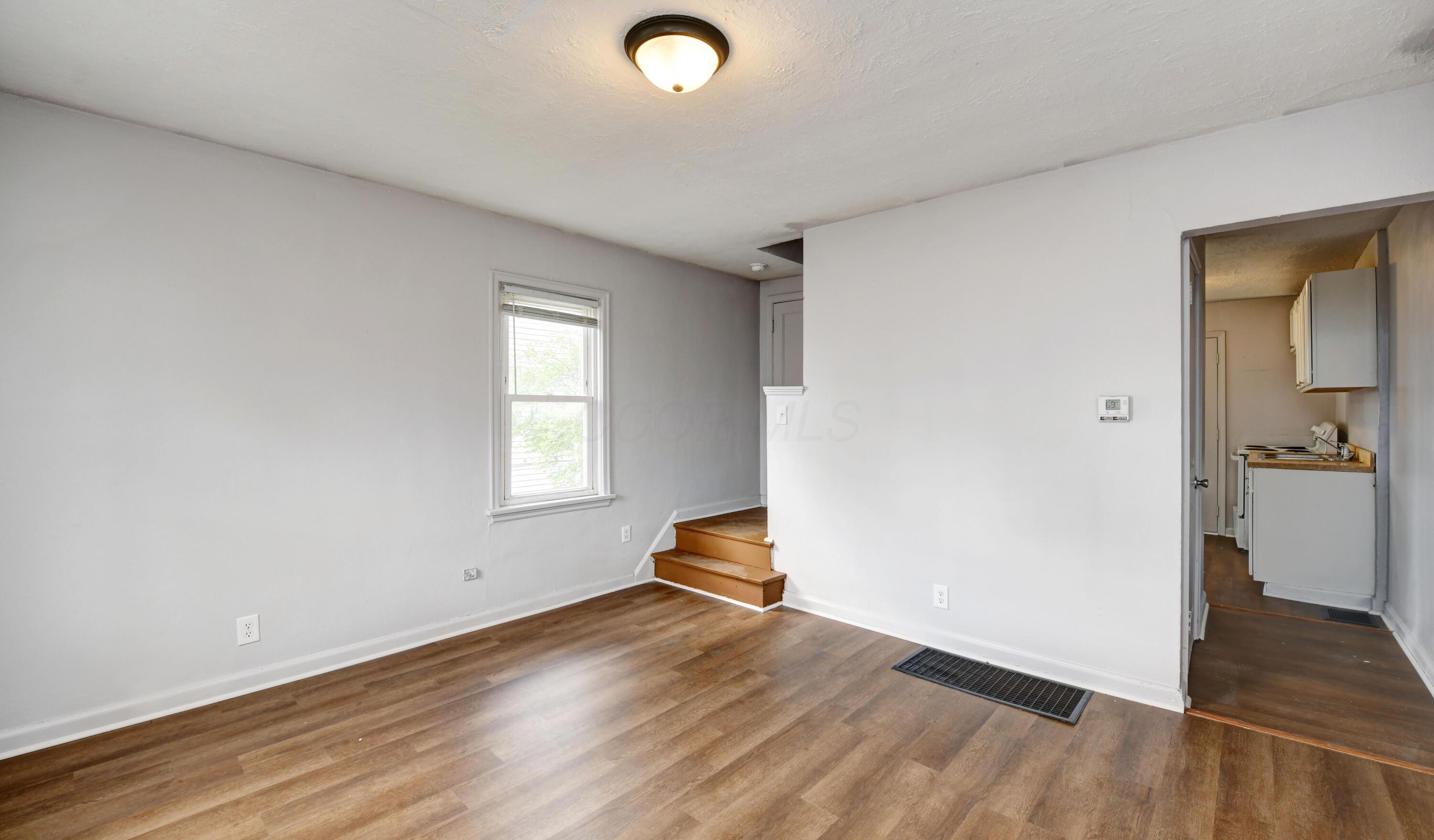 1614 E Whittier Street Property Photo 3
