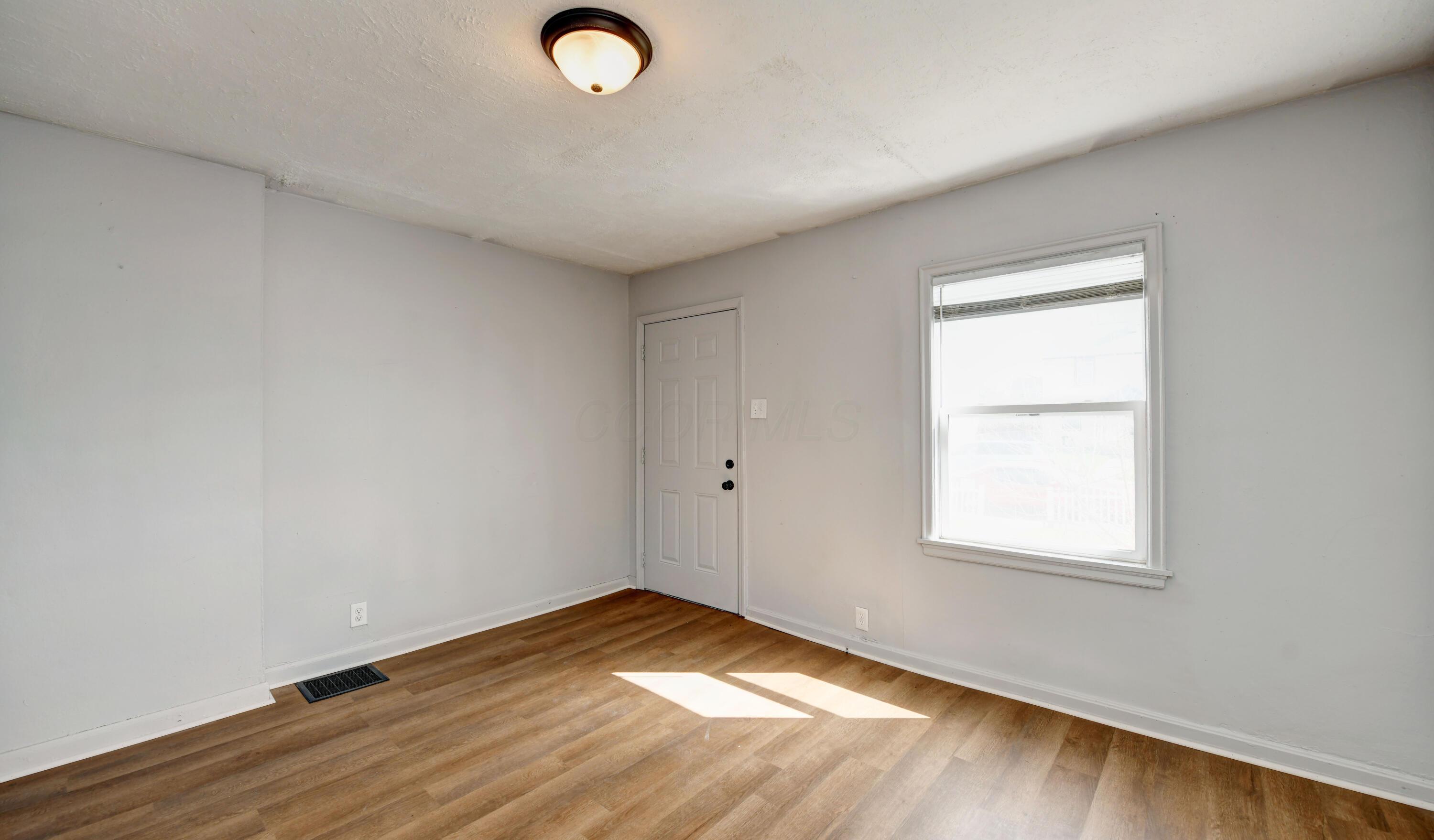 1614 E Whittier Street Property Photo 4