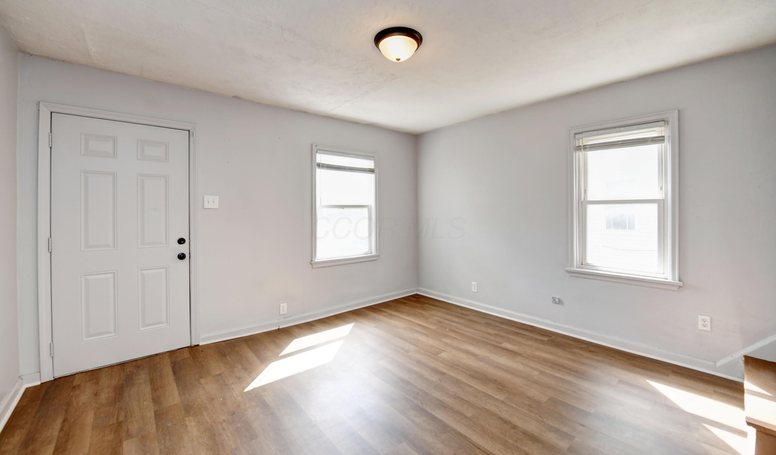 1614 E Whittier Street Property Photo 6