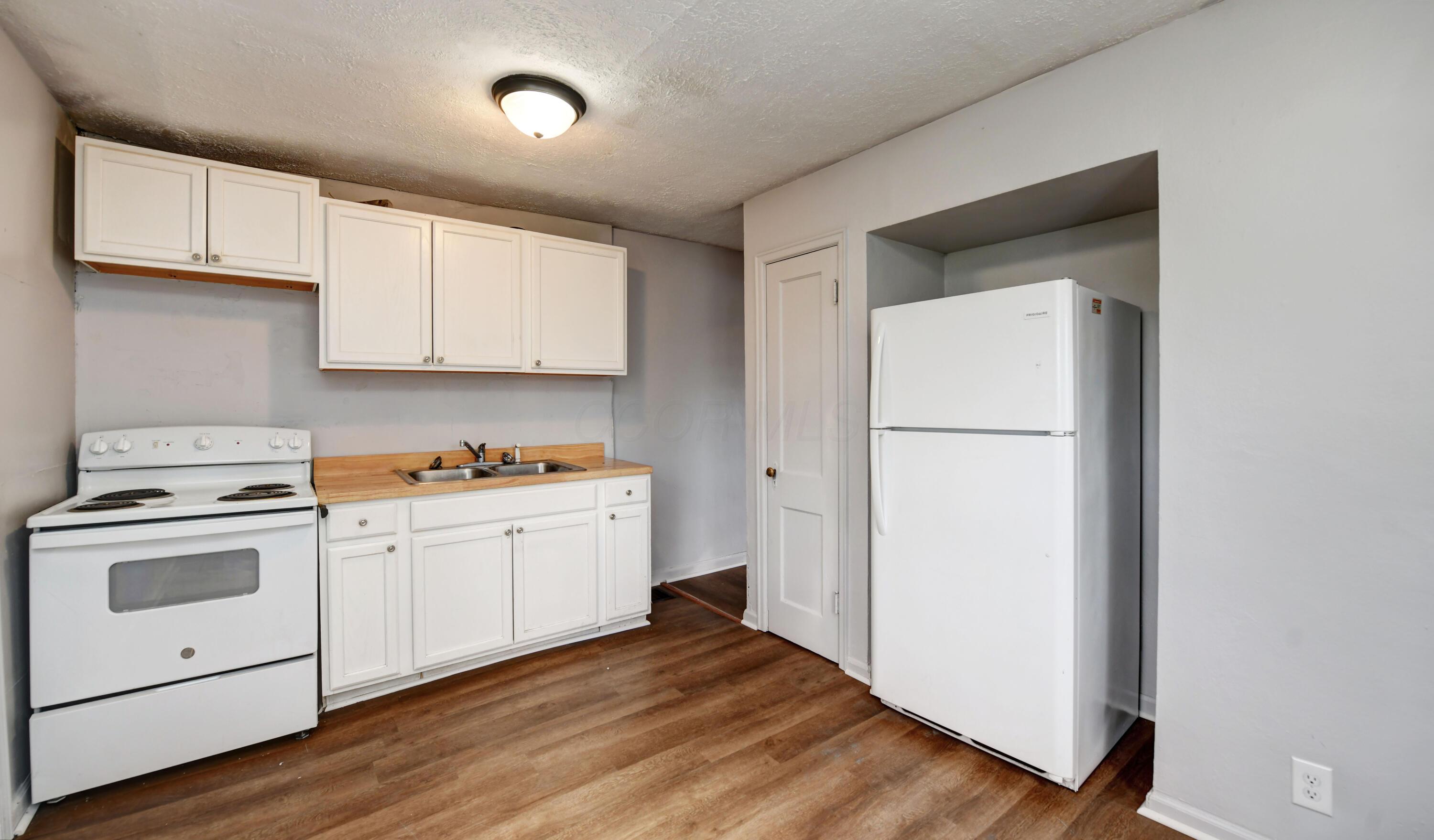 1614 E Whittier Street Property Photo 9