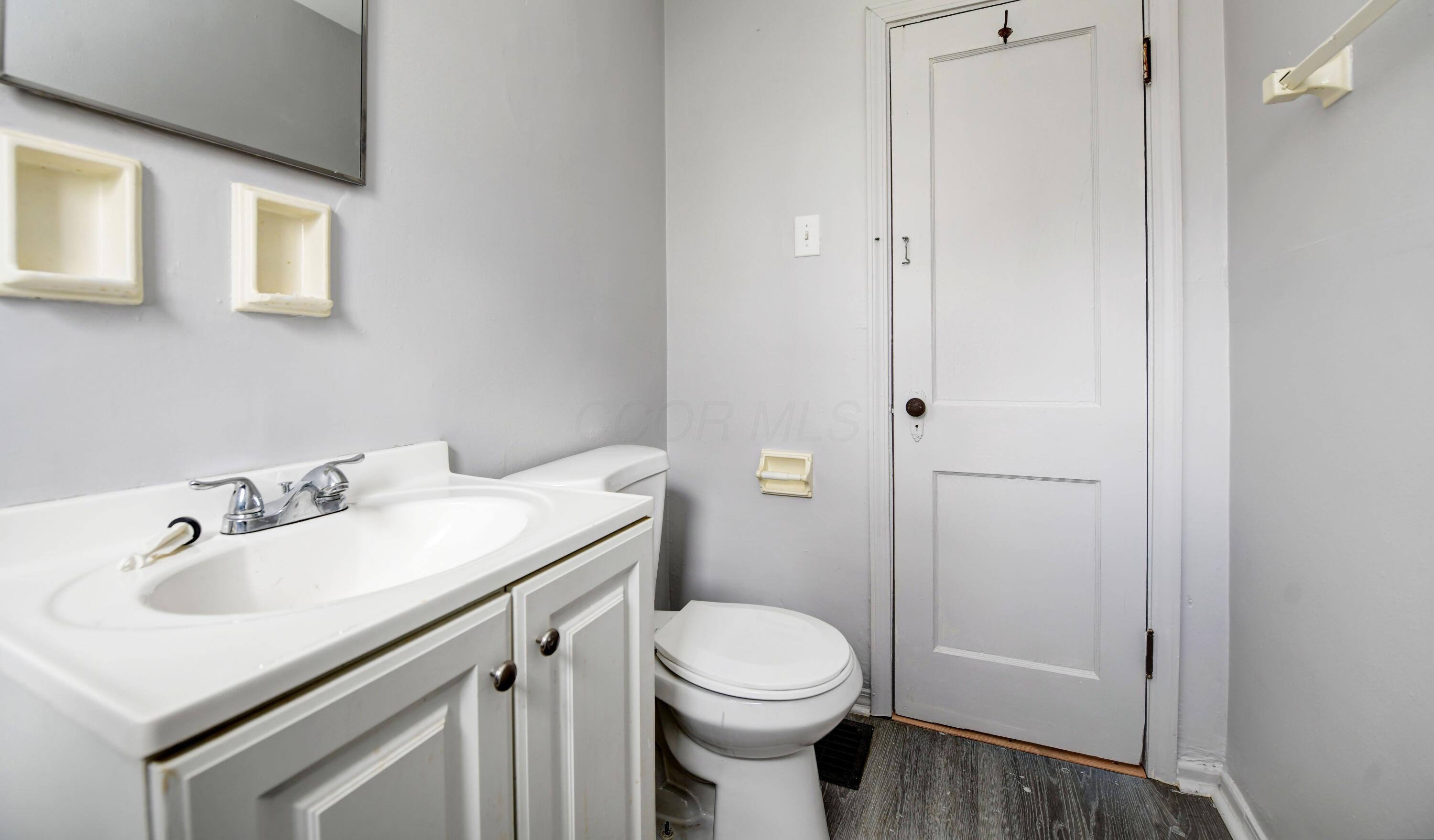 1614 E Whittier Street Property Photo 10