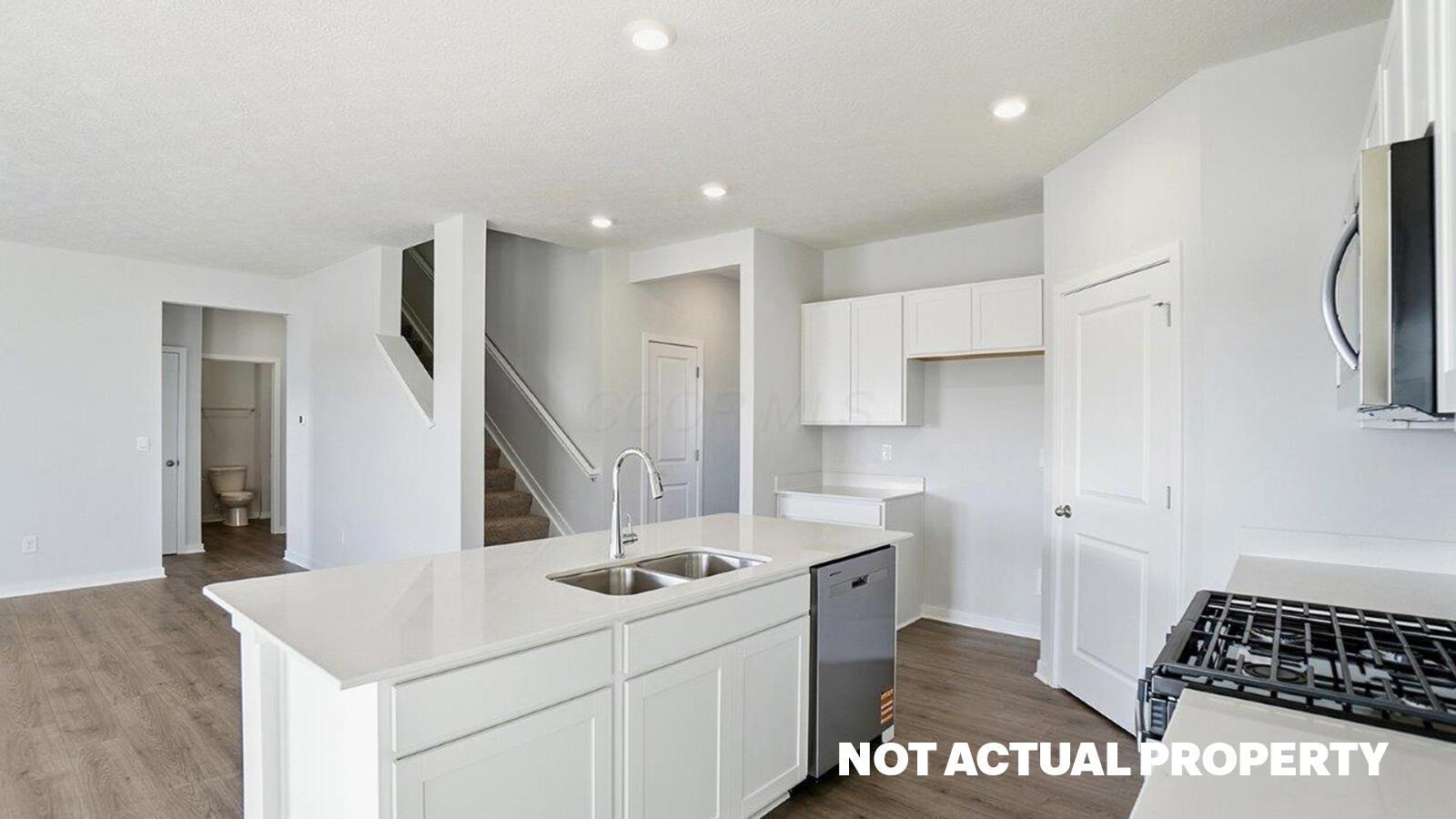 1272 Eagleton Boulevard Property Photo 8