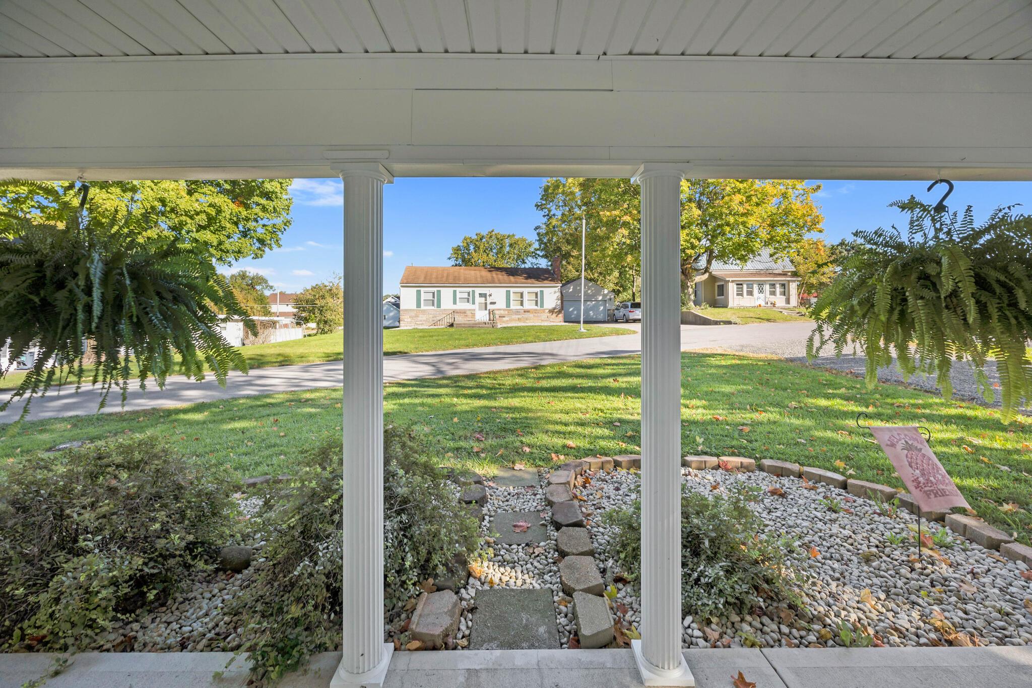 548 Center Avenue Property Photo 35