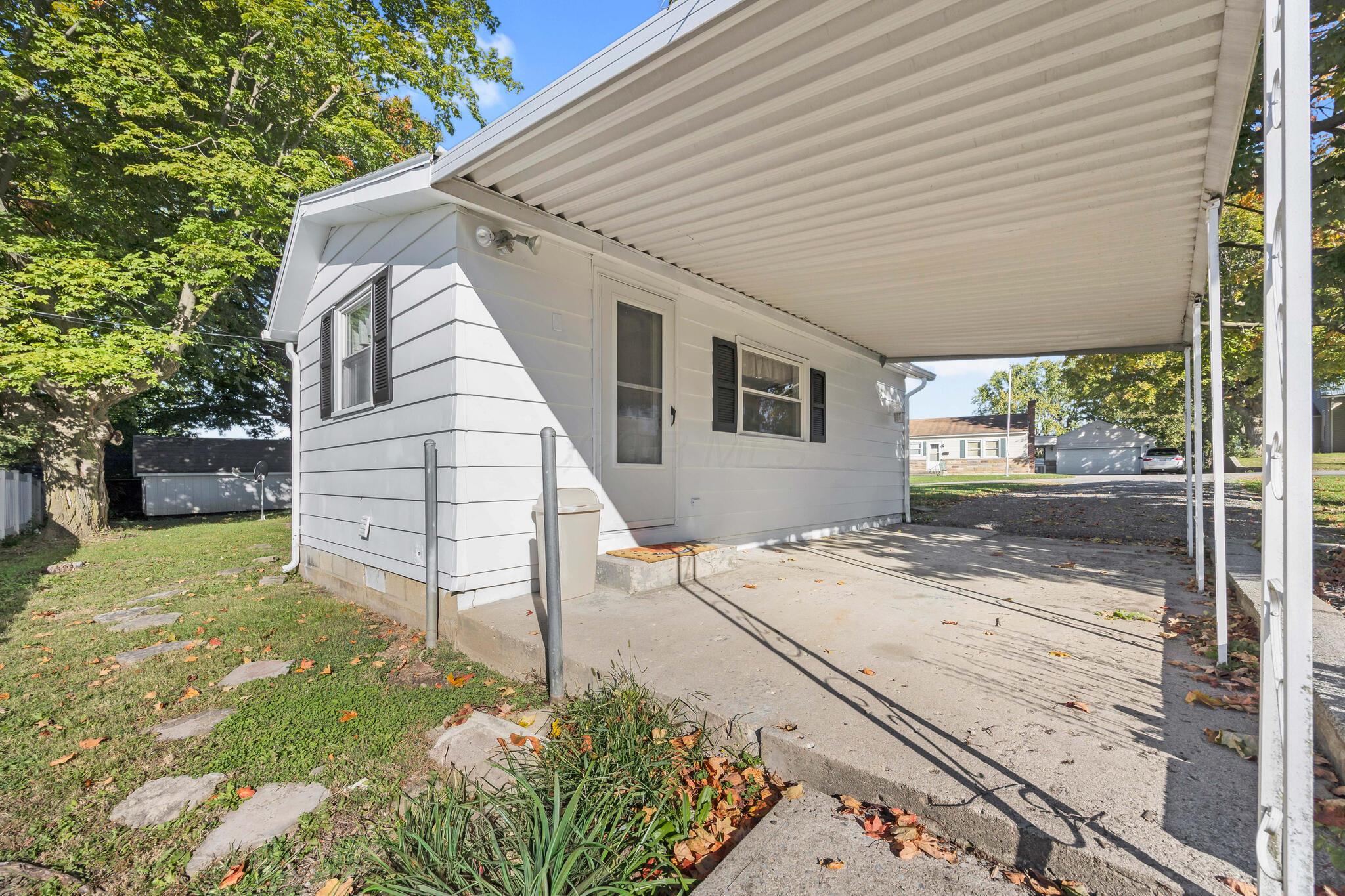 548 Center Avenue Property Photo 41
