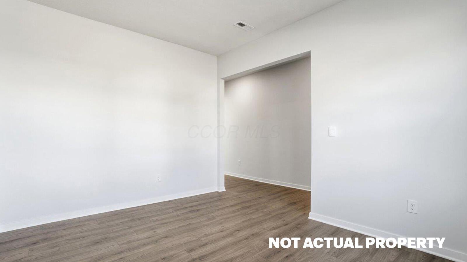 463 Samantha Drive Property Photo 16