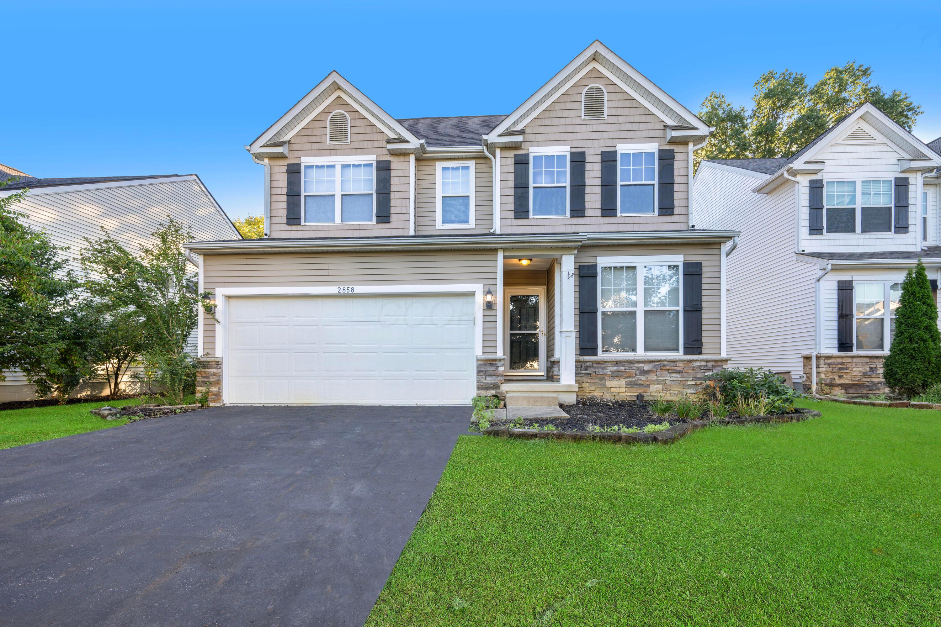 2858 Marcellus Drive Property Photo 1