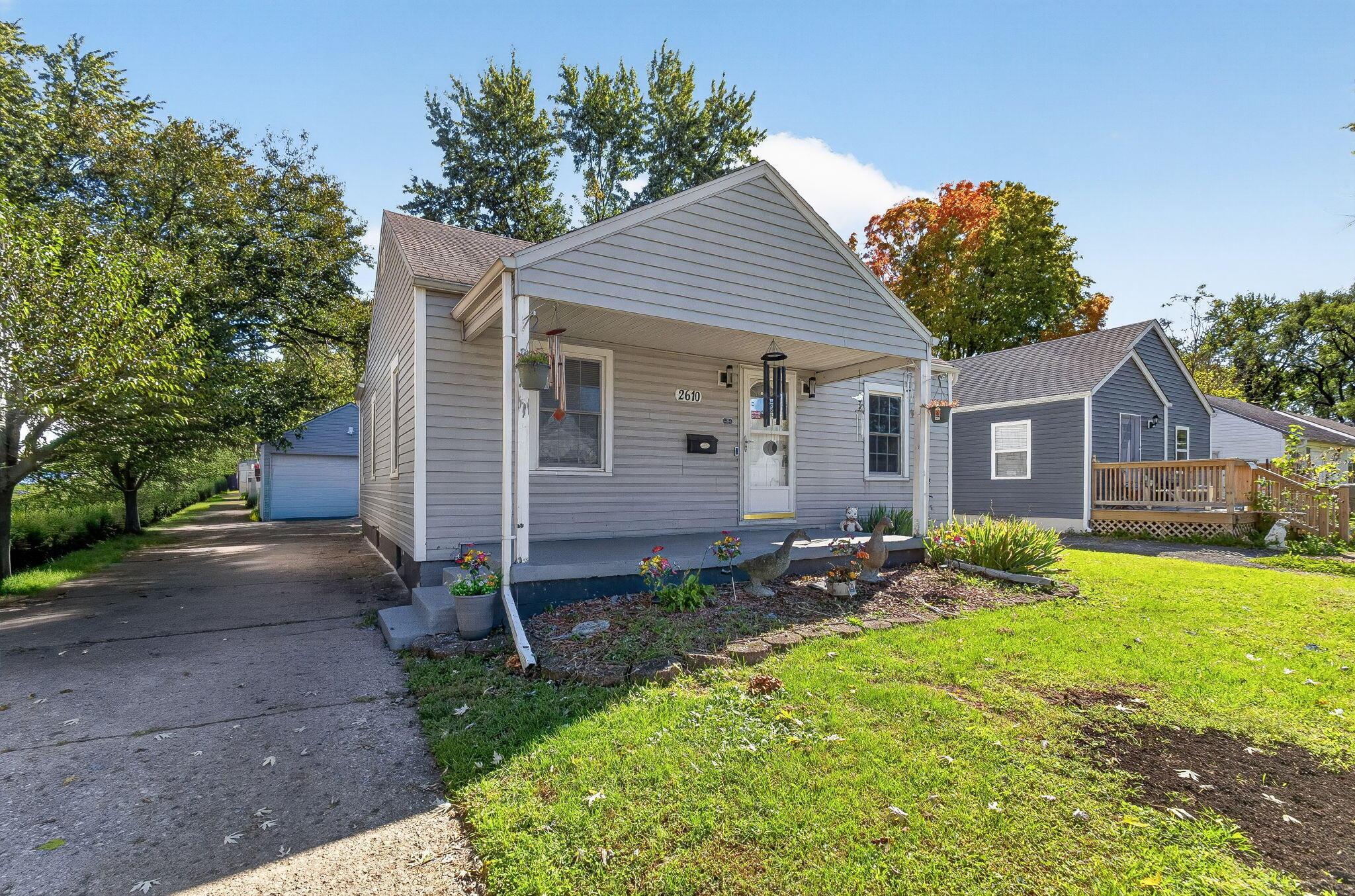 2610 Grasmere Avenue Property Photo 3
