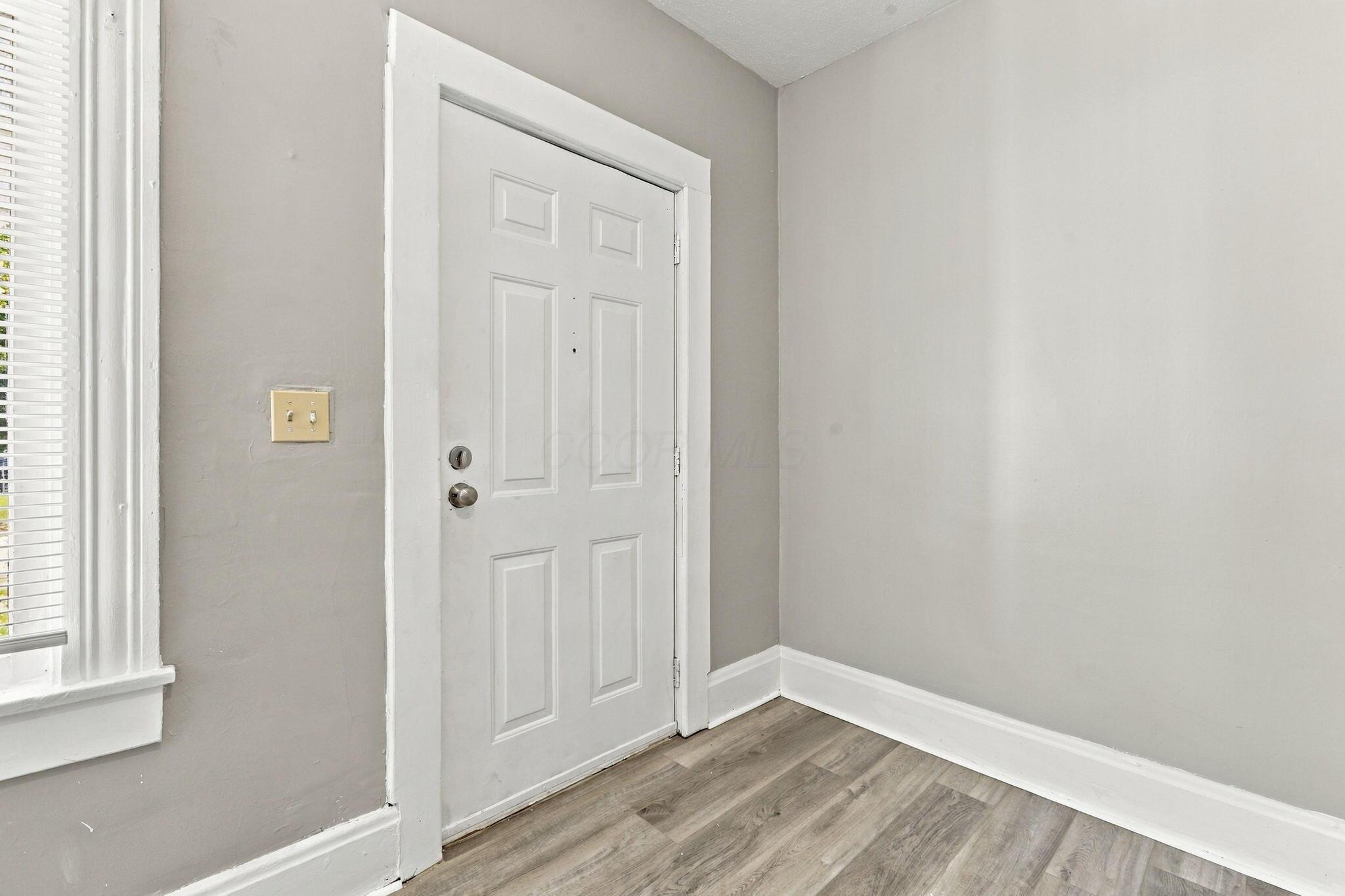 39 N Guilford Avenue Property Photo 4