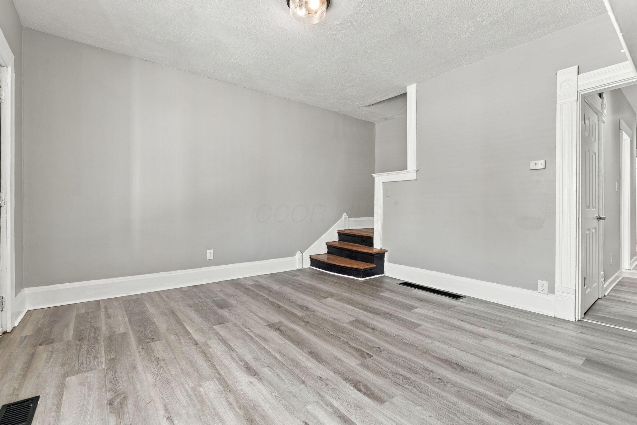 39 N Guilford Avenue Property Photo 8