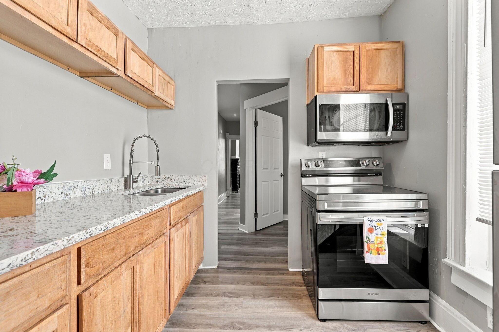 39 N Guilford Avenue Property Photo 11