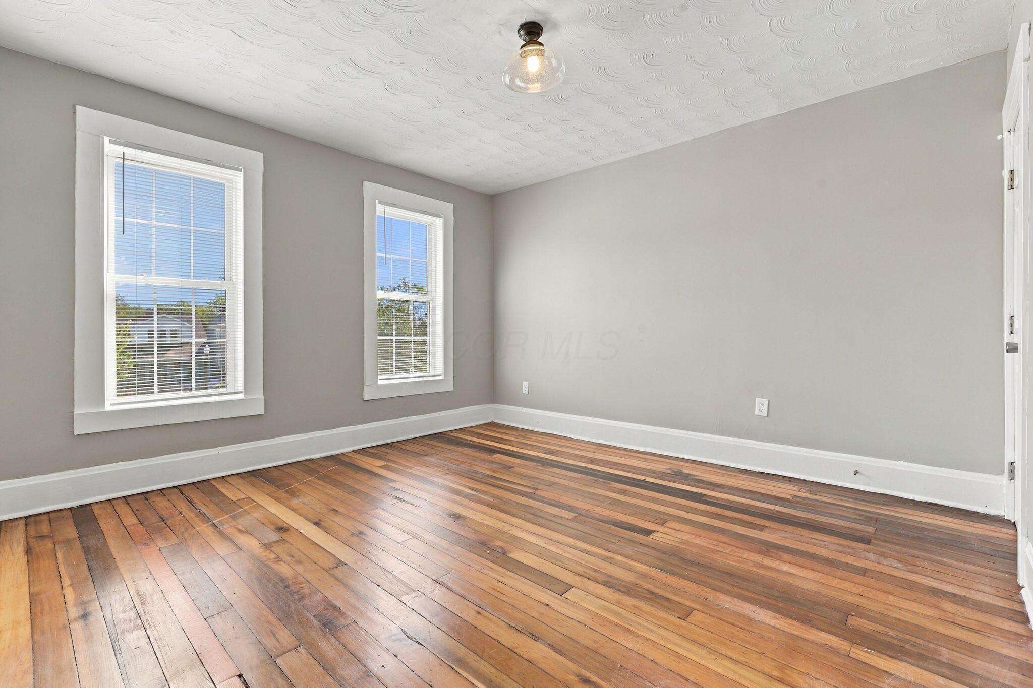 39 N Guilford Avenue Property Photo 20