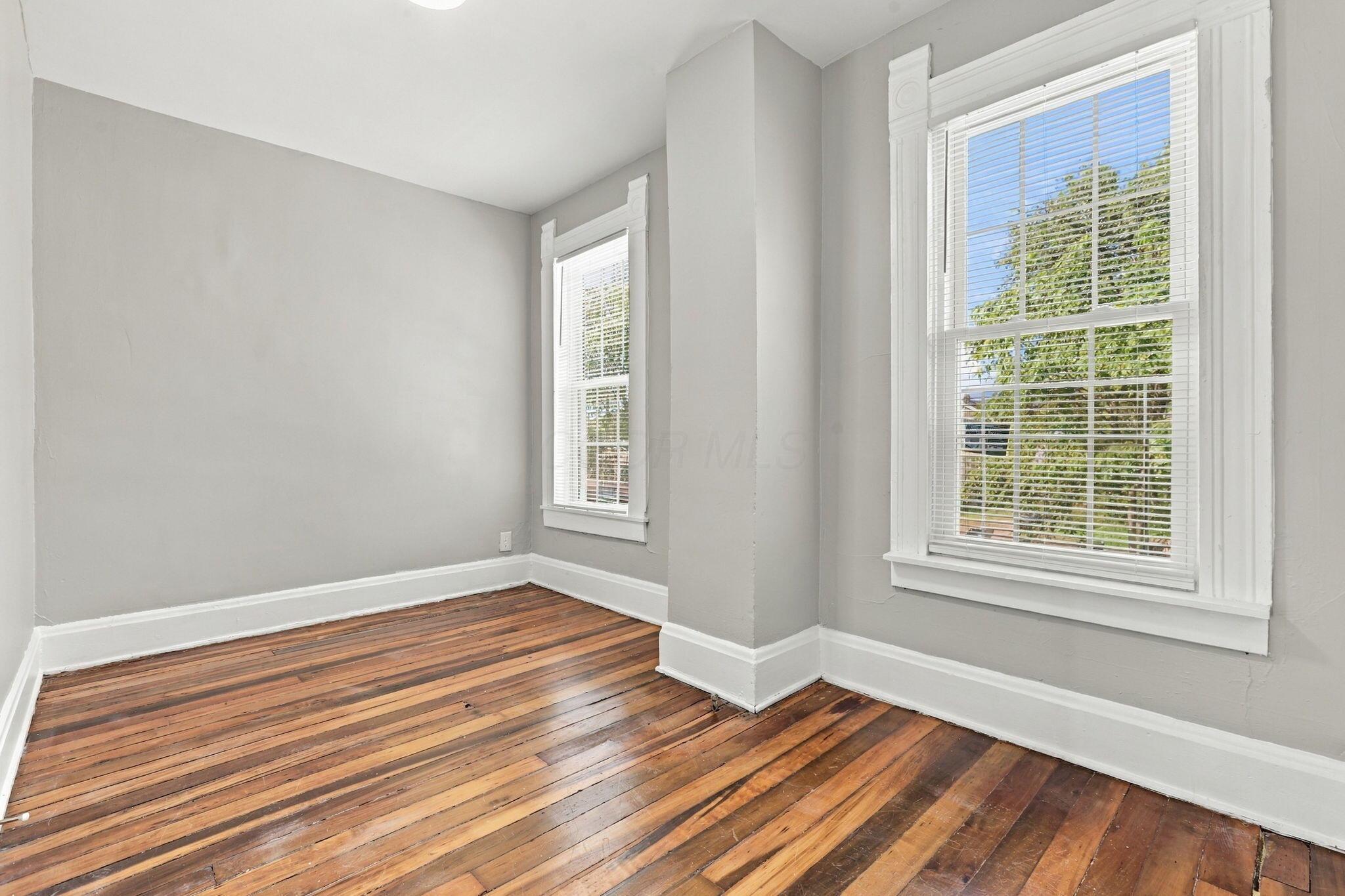 39 N Guilford Avenue Property Photo 25