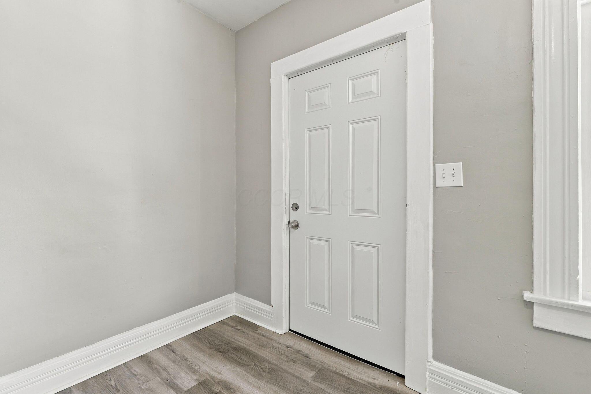 39 N Guilford Avenue Property Photo 27