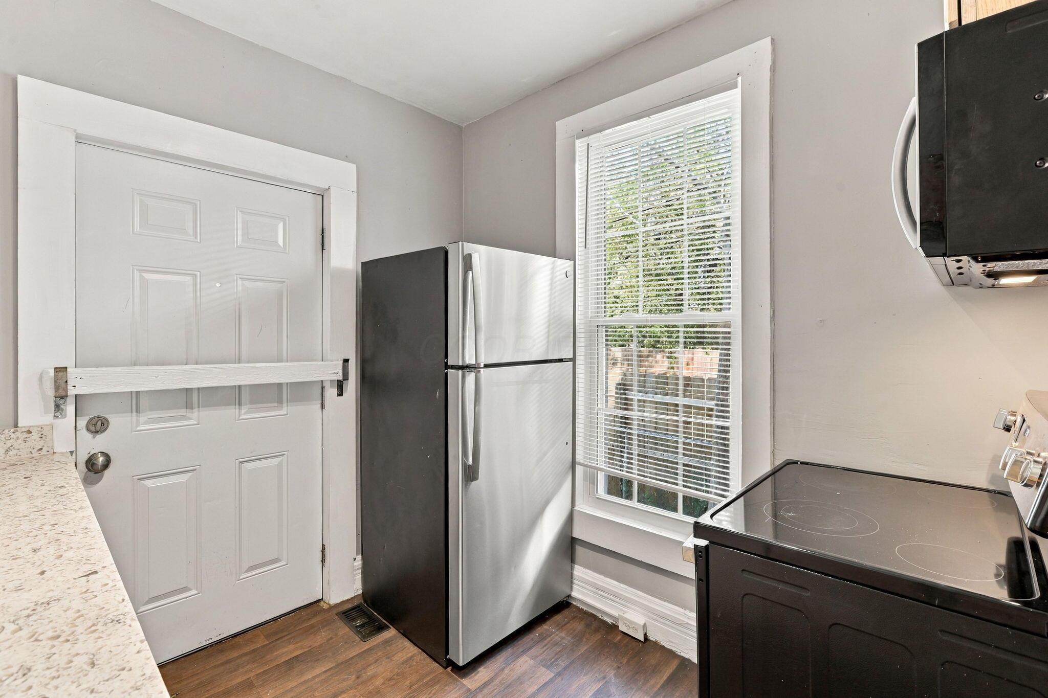 39 N Guilford Avenue Property Photo 35