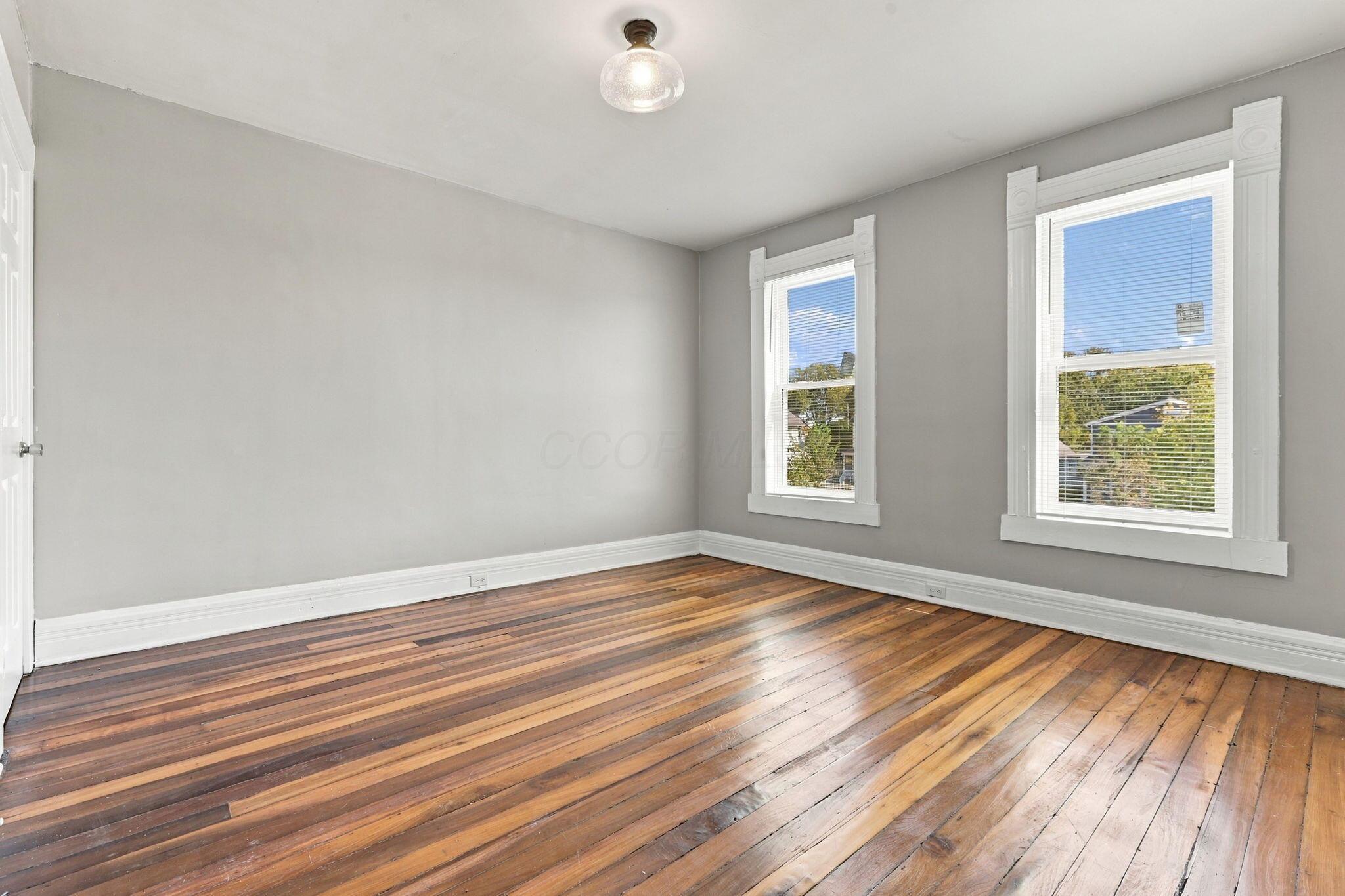 39 N Guilford Avenue Property Photo 41