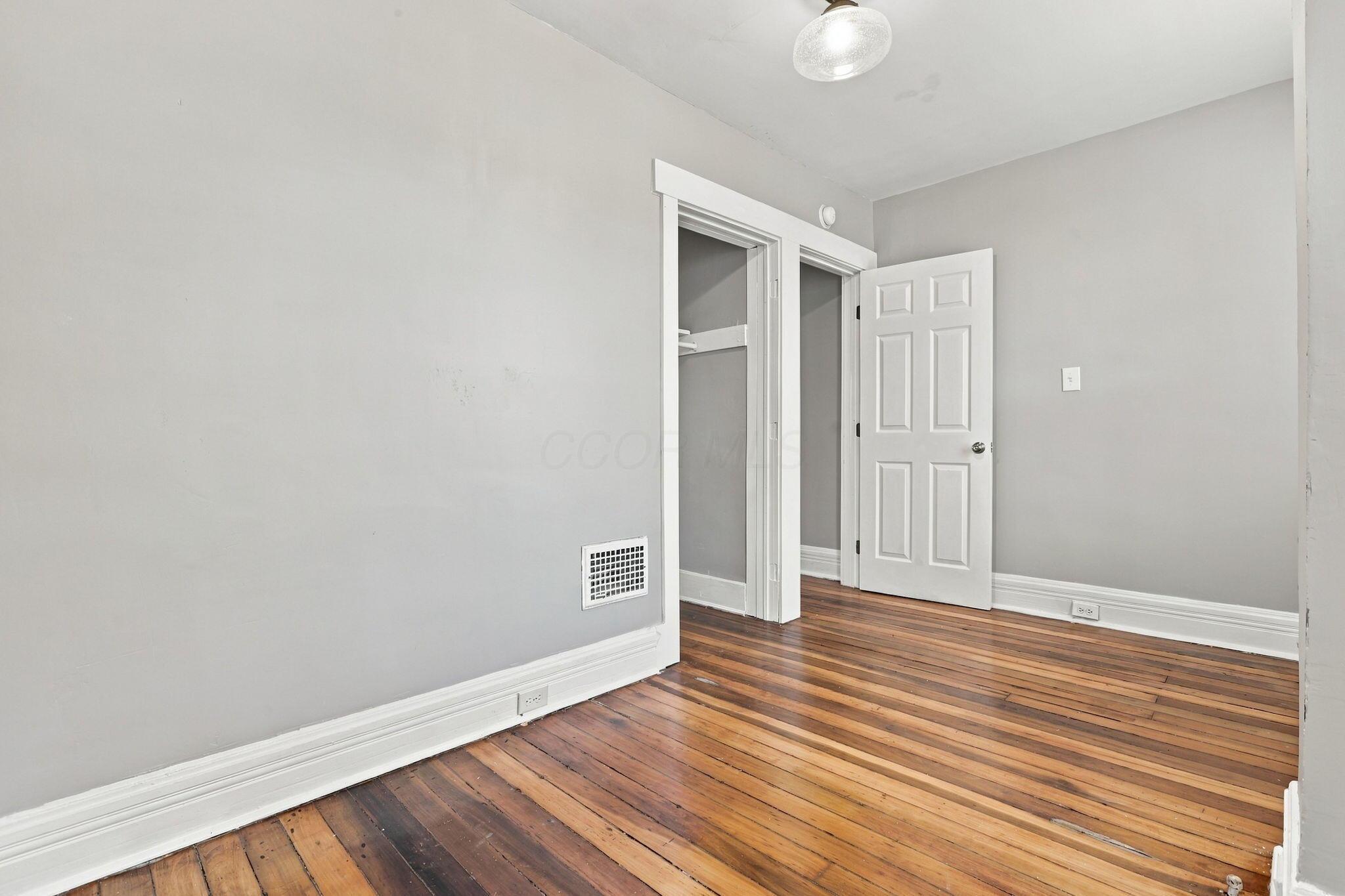 39 N Guilford Avenue Property Photo 45