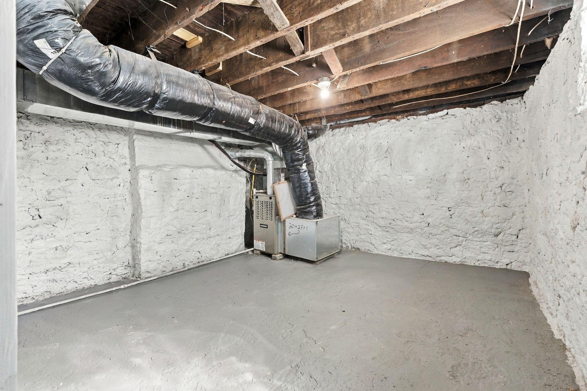 39 N Guilford Avenue Property Photo 48