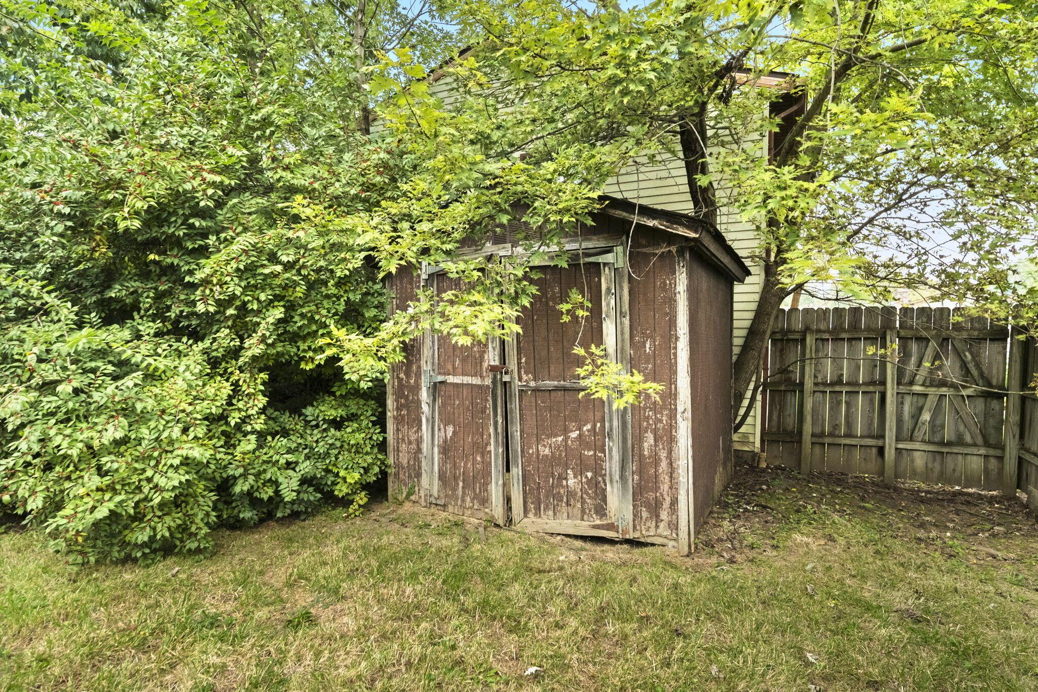 541 Birchard Avenue Property Photo 34