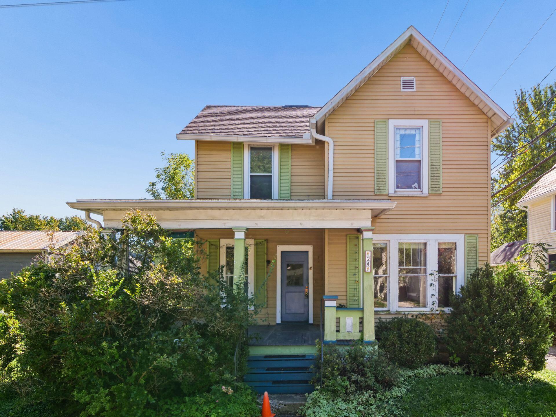 24 E Lincoln Avenue Property Photo 1