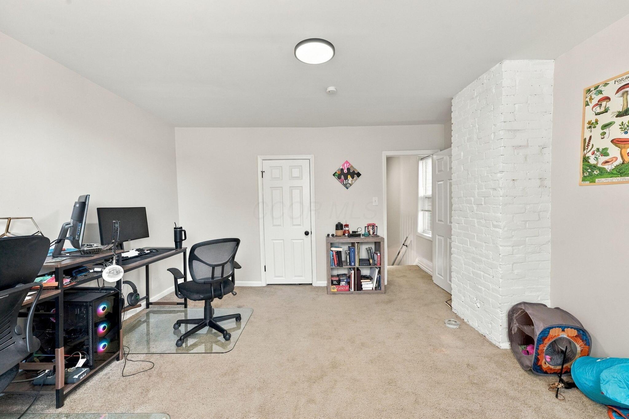 540 S Champion Avenue Property Photo 28