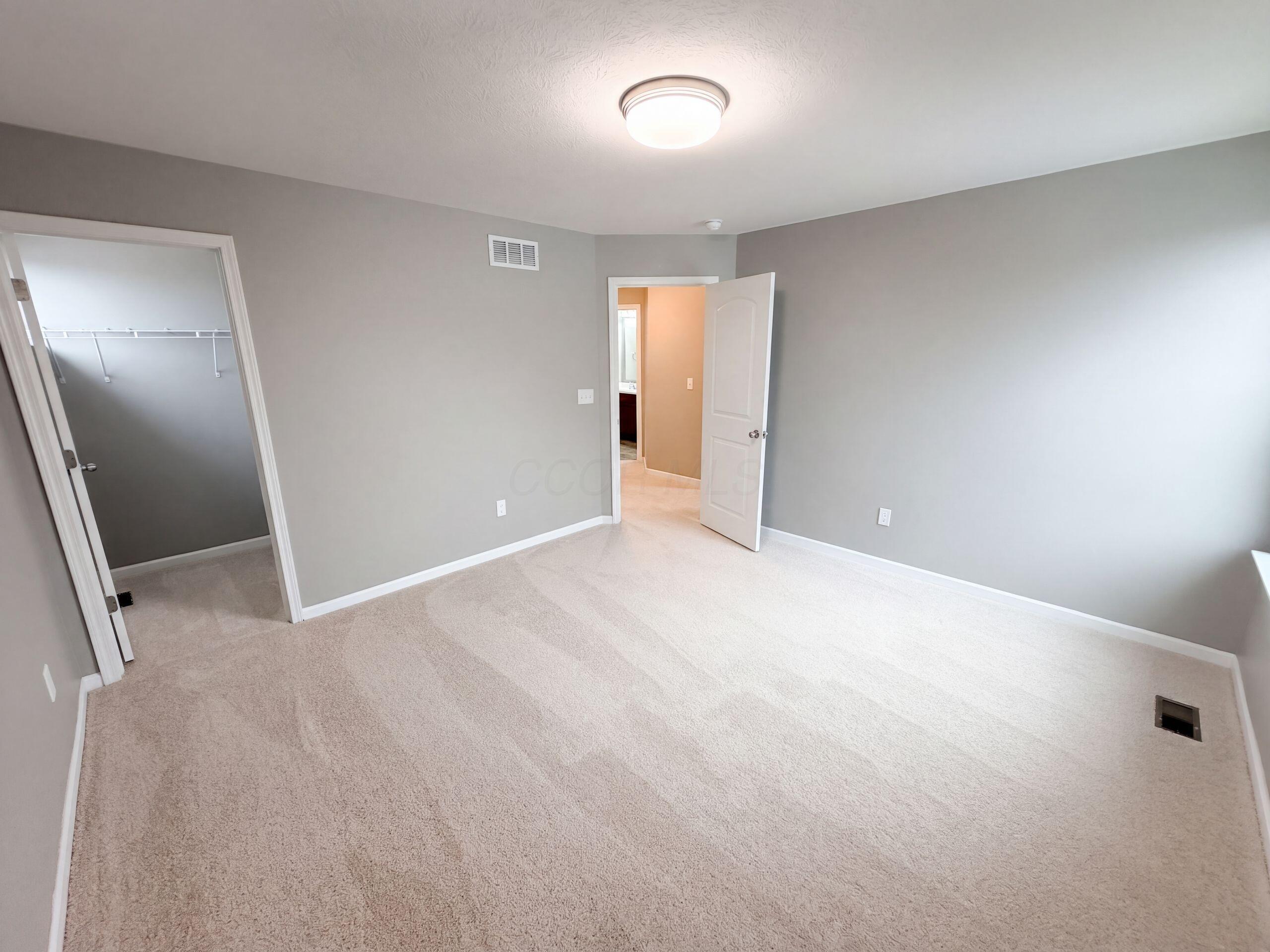324 Silver Fox Way Property Photo 16