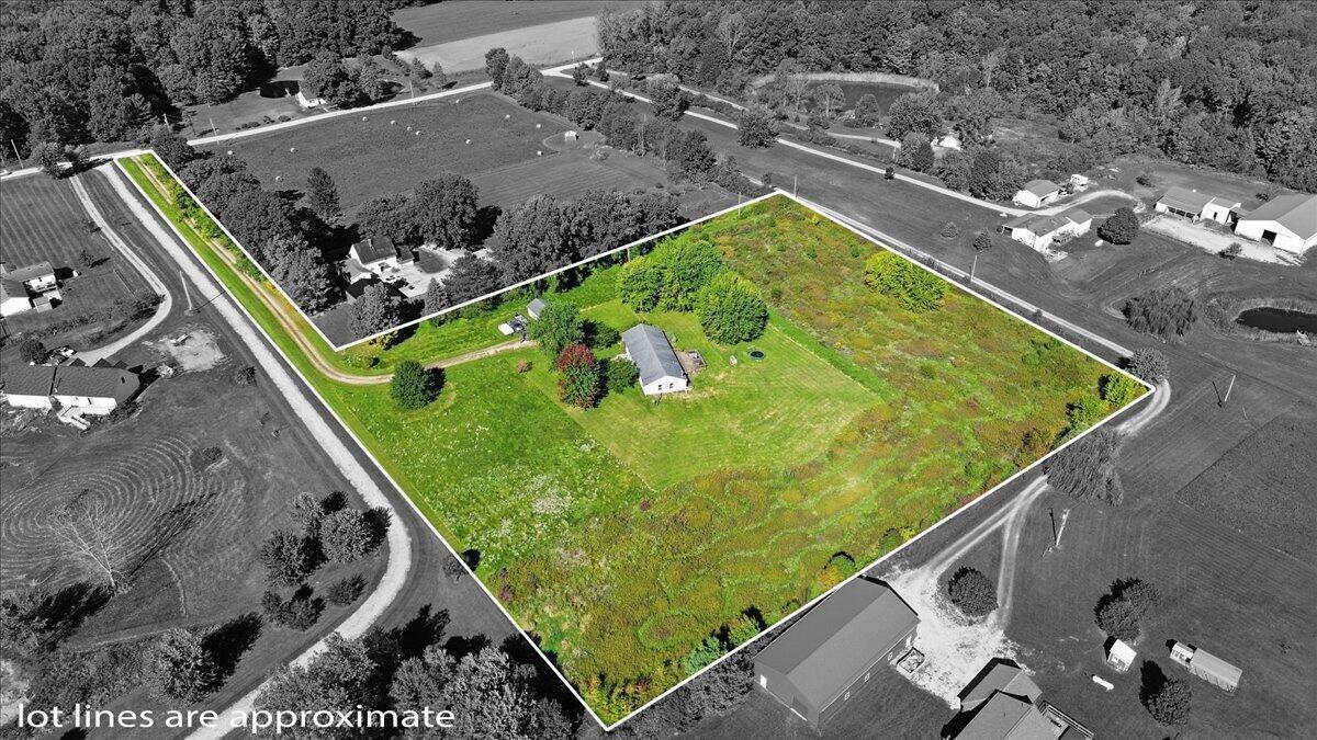 3635 Township Road 26 Property Photo 2