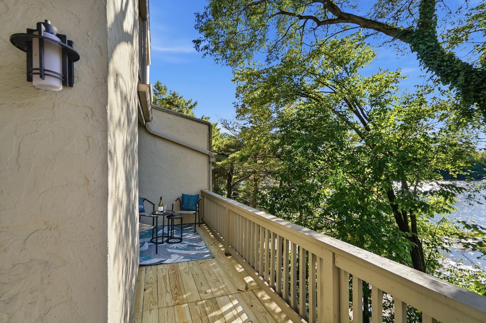 1321 Lake Shore Drive, 176 Property Photo 8