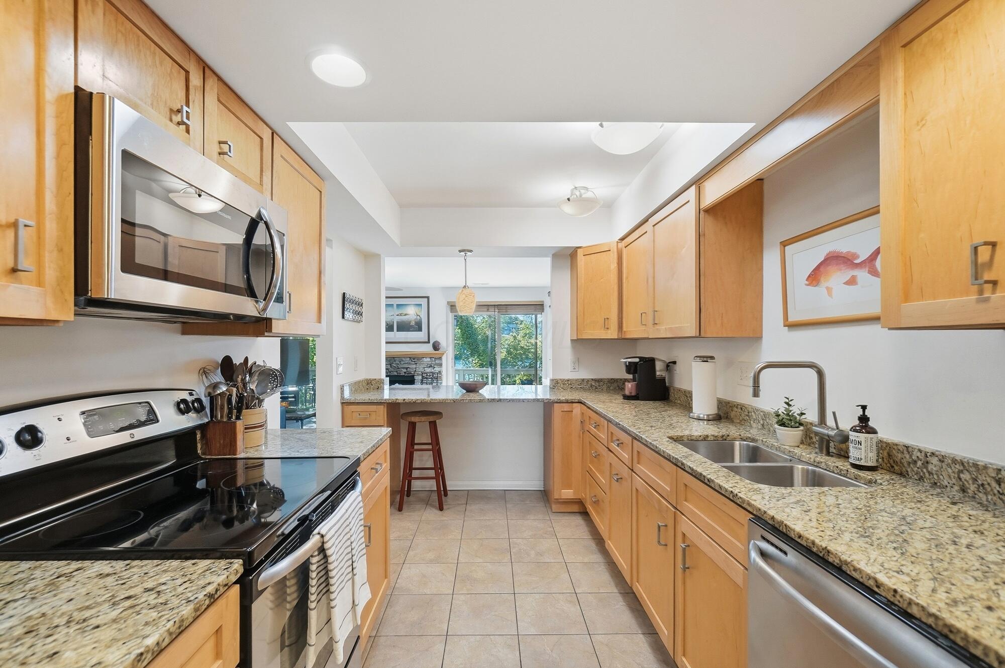 1321 Lake Shore Drive, 176 Property Photo 24