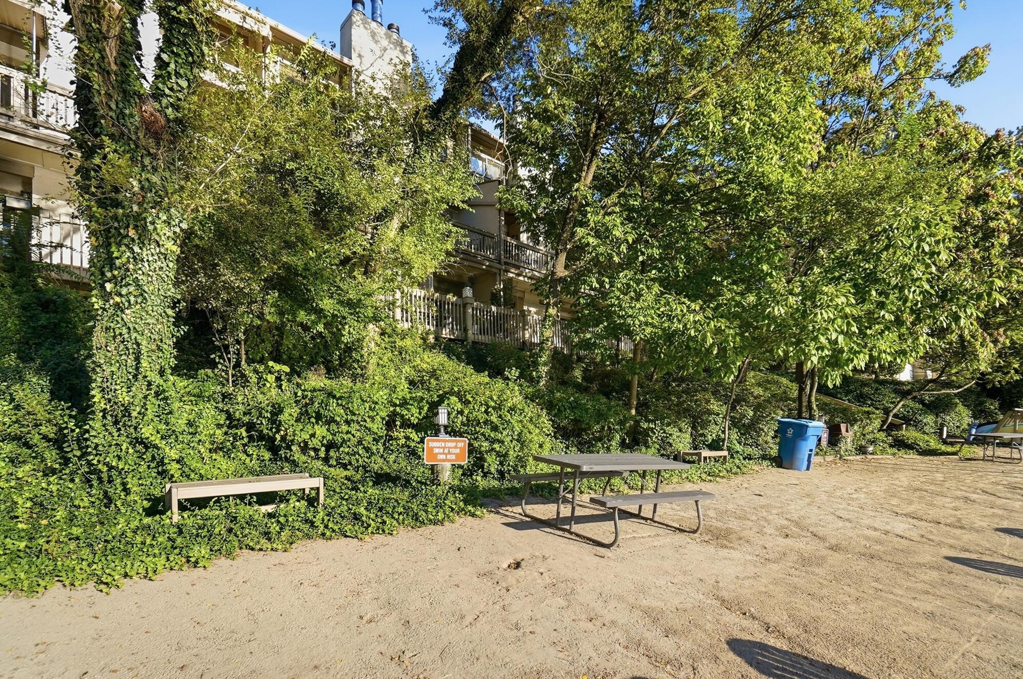 1321 Lake Shore Drive, 176 Property Photo 74