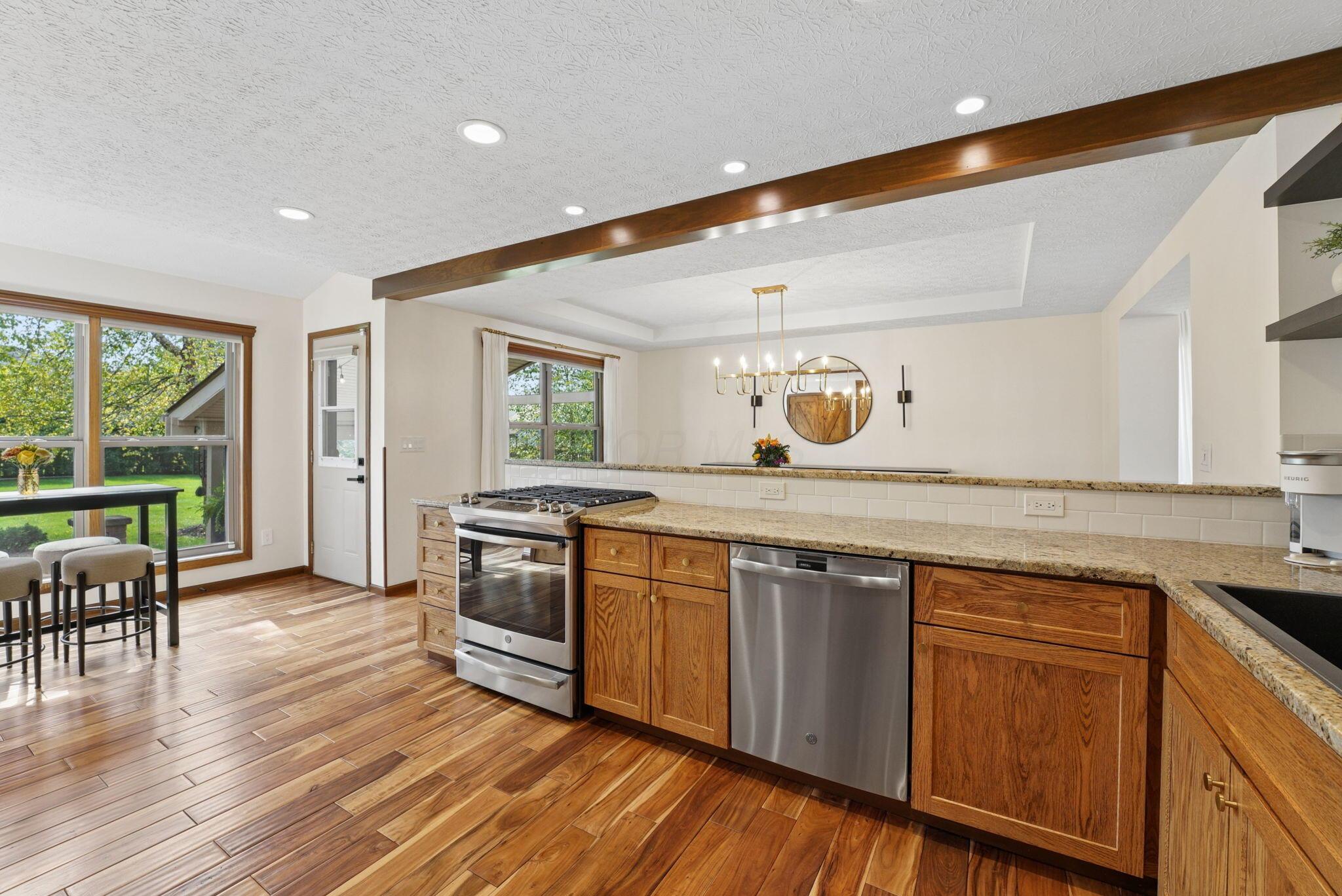 905 Caroway Boulevard Property Photo 14