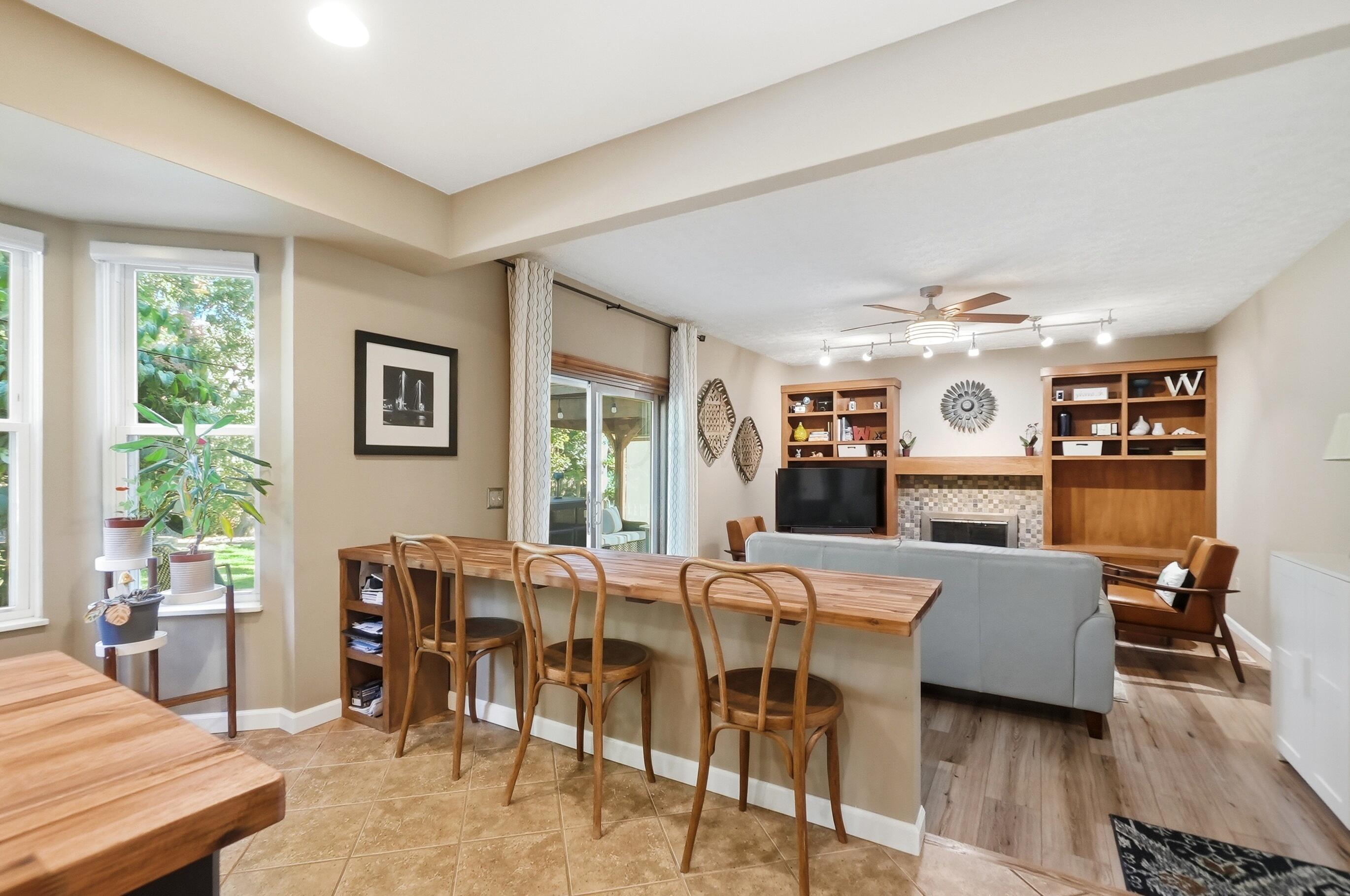 470 Sutterton Drive Property Photo 3