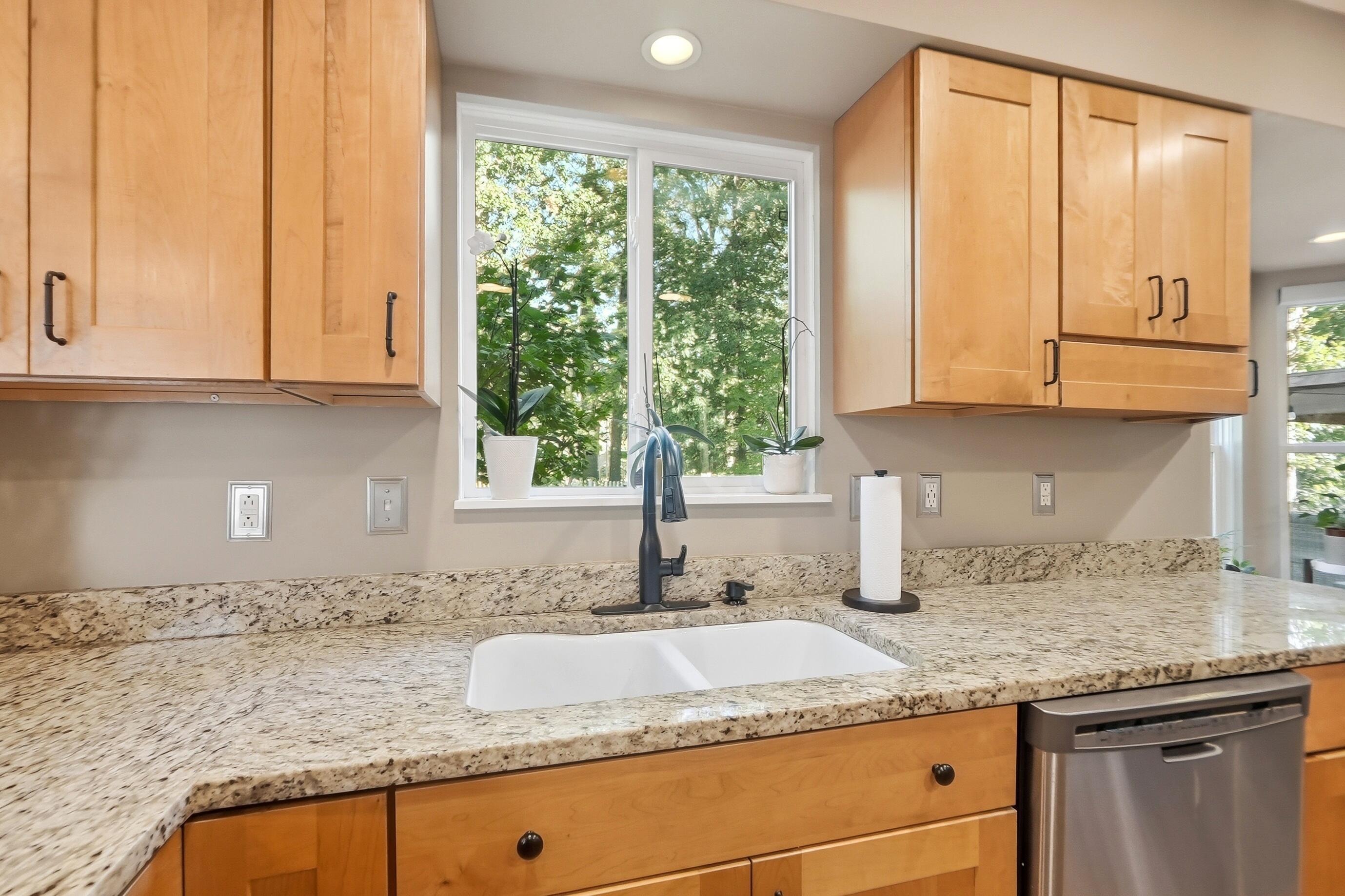 470 Sutterton Drive Property Photo 17