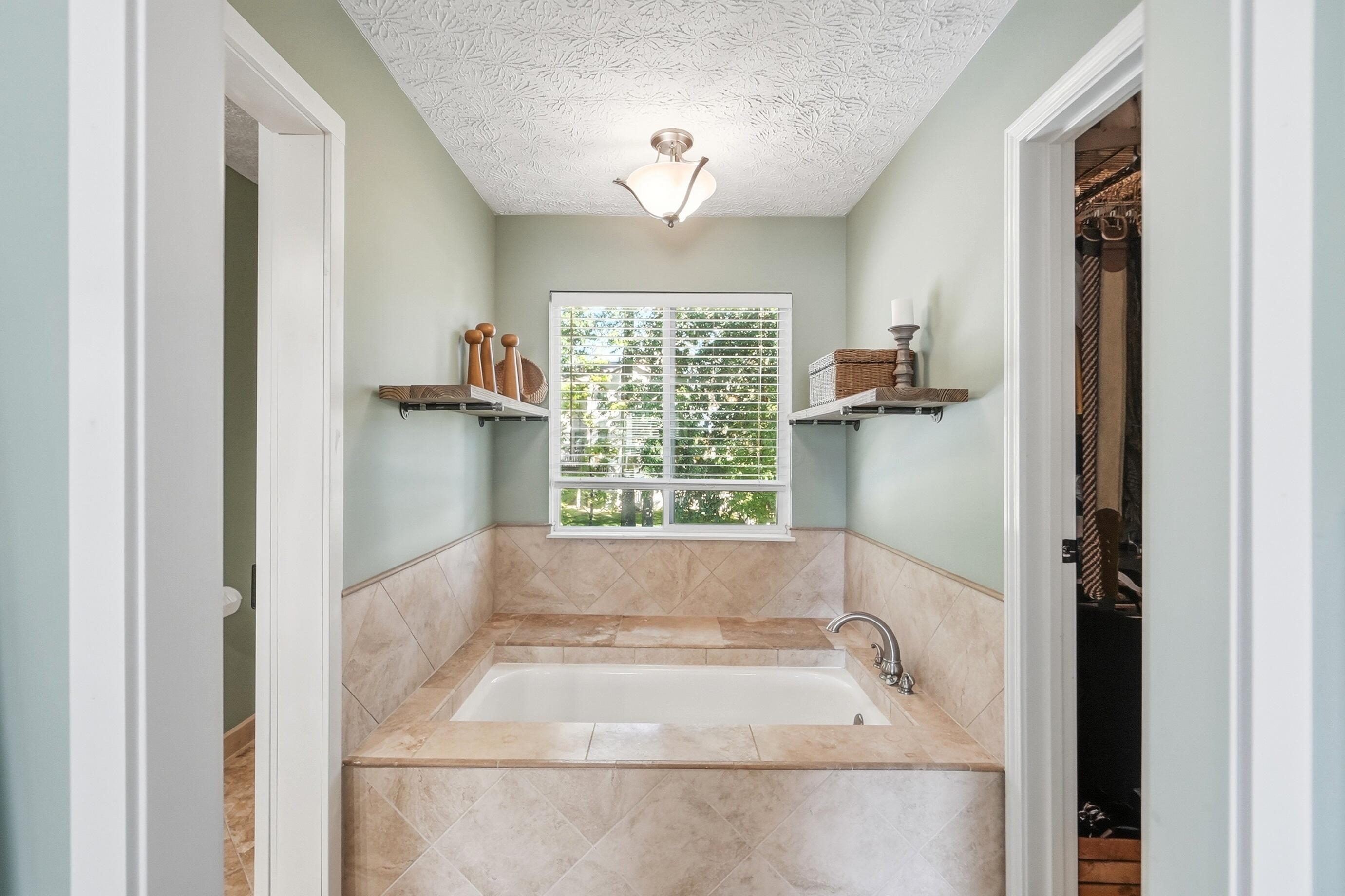 470 Sutterton Drive Property Photo 36